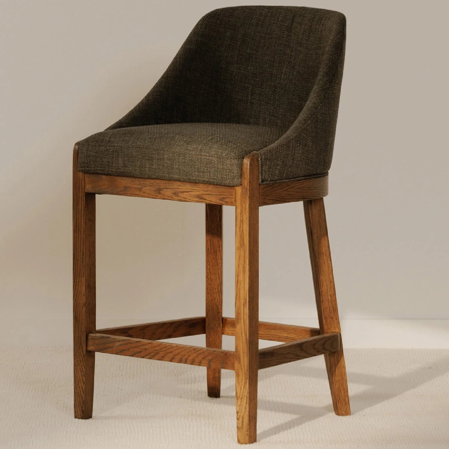 Luxury Upholstered Curved Counter Stool European Style for Villa