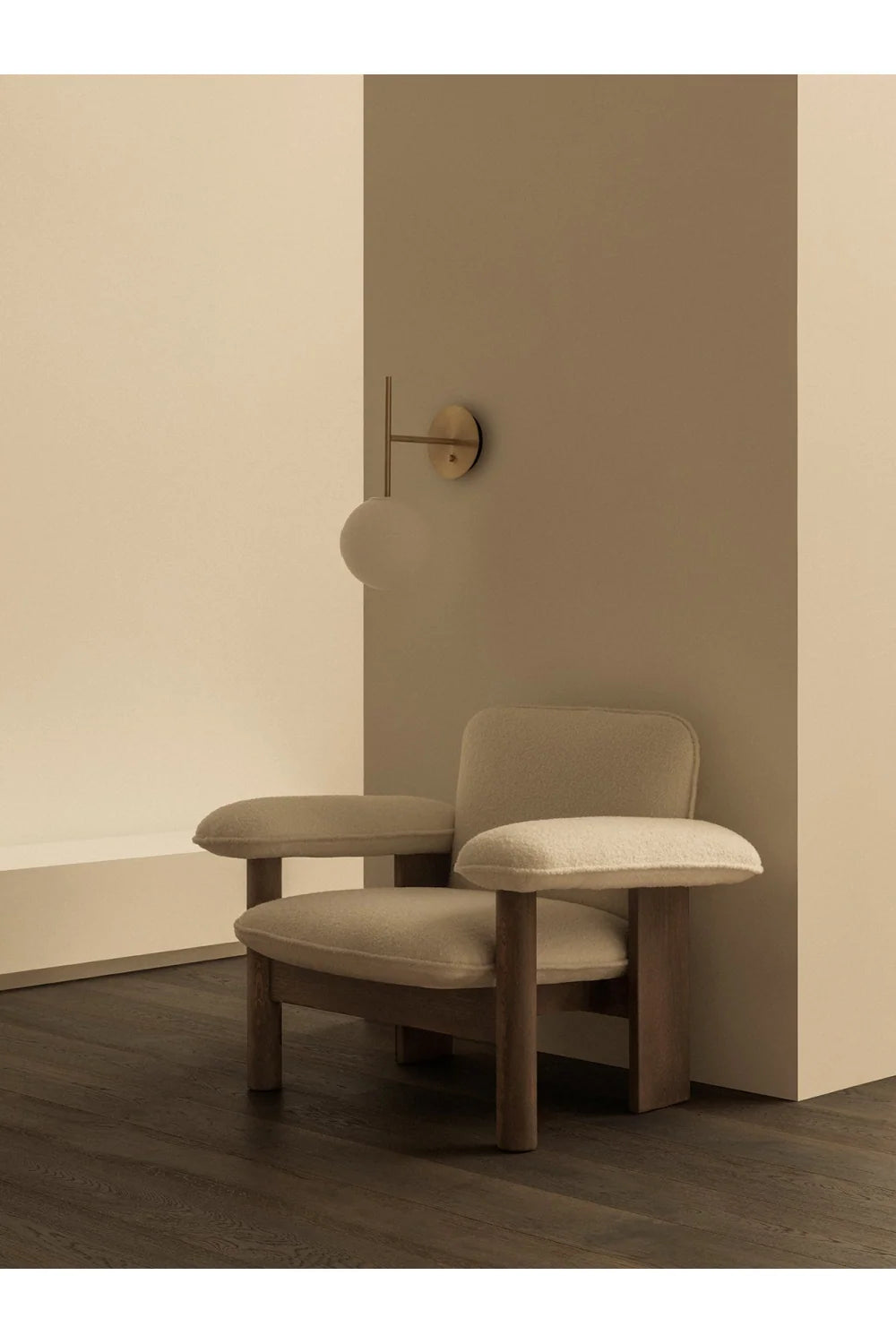 Luxury Upholstered Lounge Armchair European Style for Villa