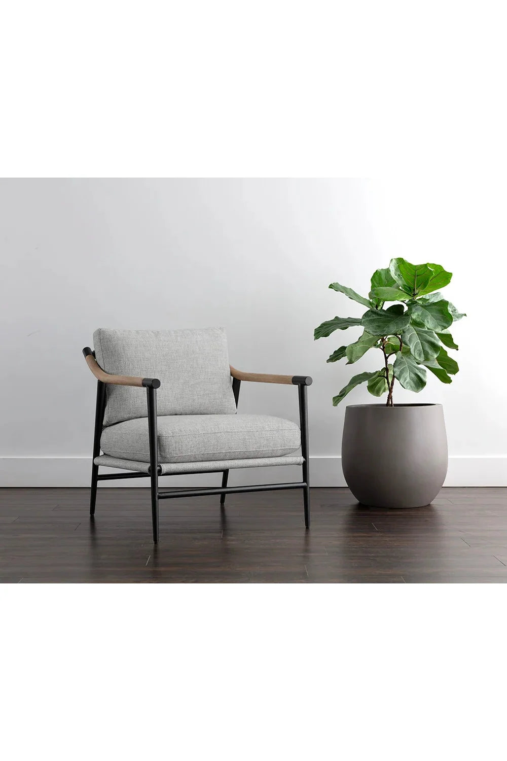 Luxury Upholstered Lounge Chair European Style for Villa