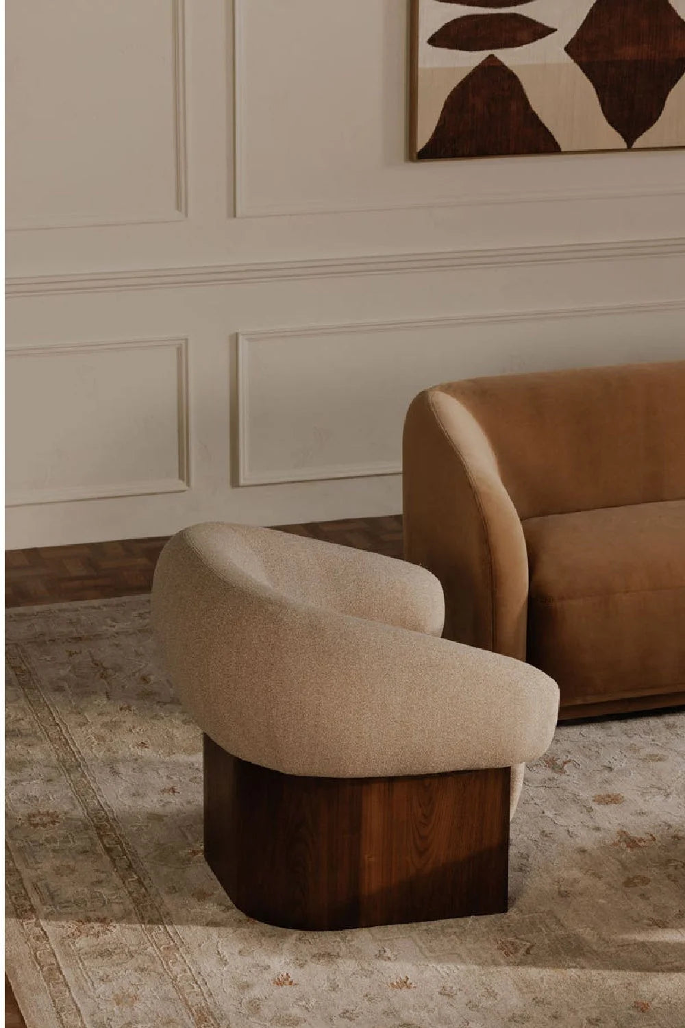 Luxury Upholstered Lounge Chair Modern Italian Style for Villa