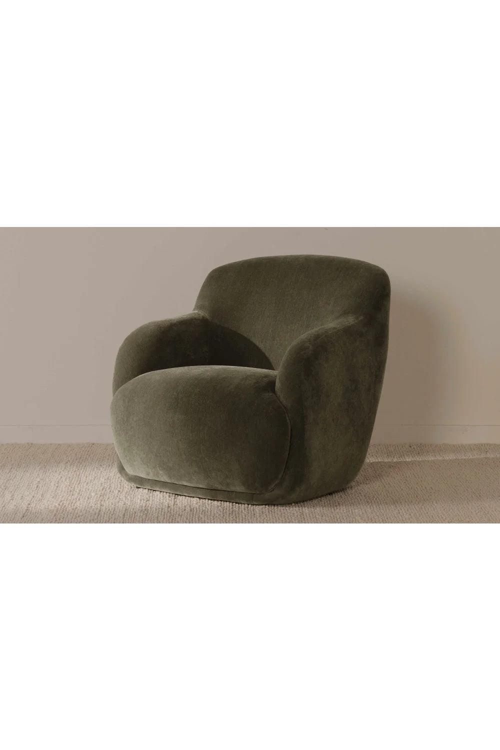 Luxury Upholstered Lounge Chair Modern Italian Style for Villa