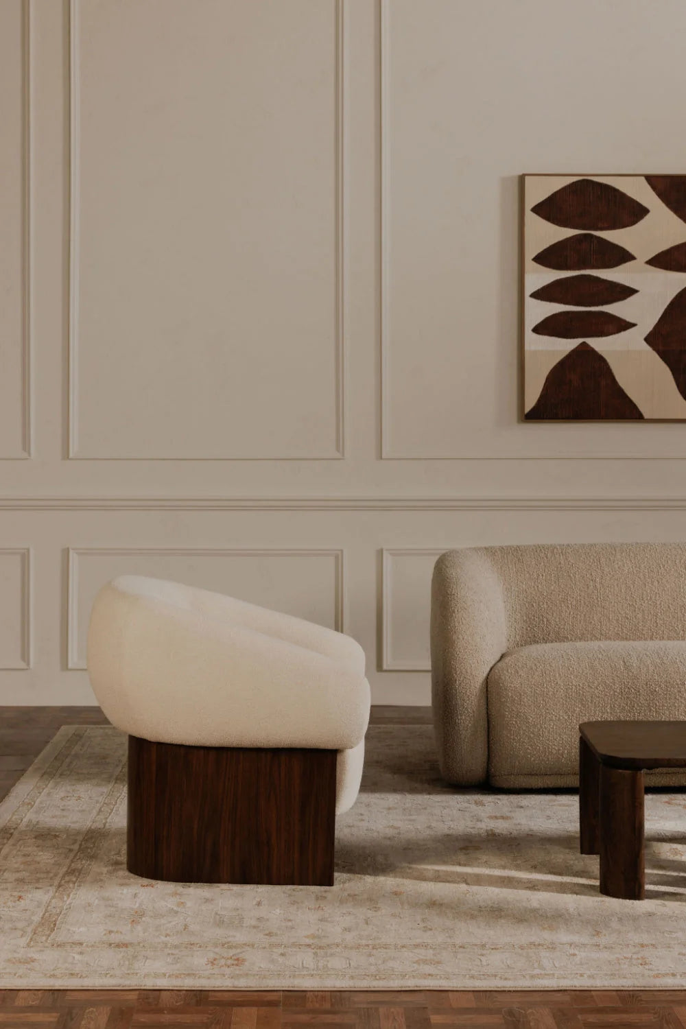 Luxury Upholstered Lounge Chair Modern Italian Style for Villa