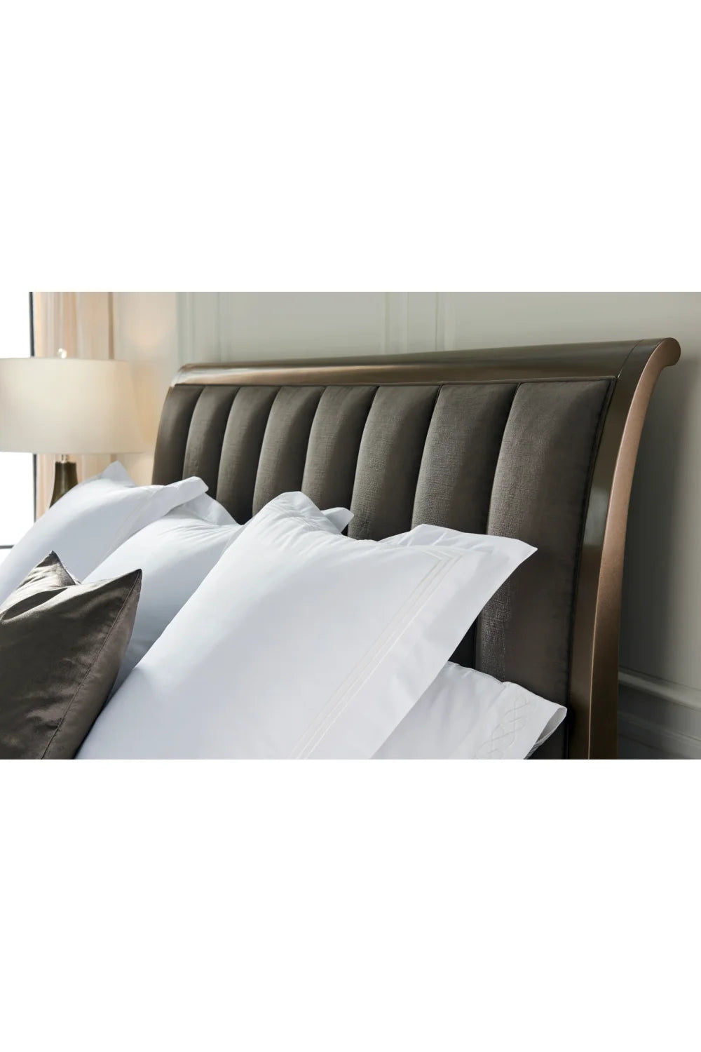 Luxury Upholstered Modern Ash Bed European Style for Villa