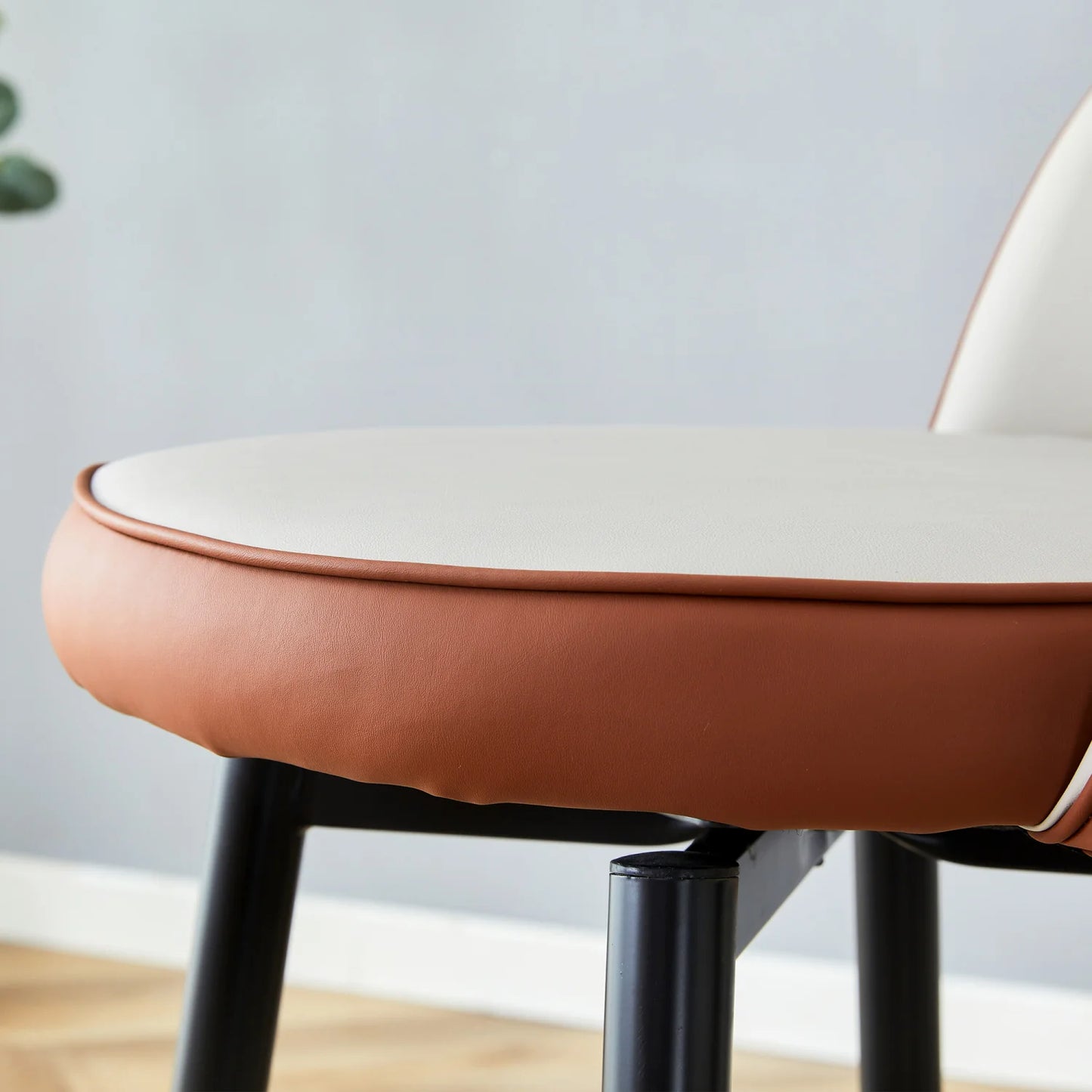 Luxury Upholstered Modern Bar Stool European Style for Villa