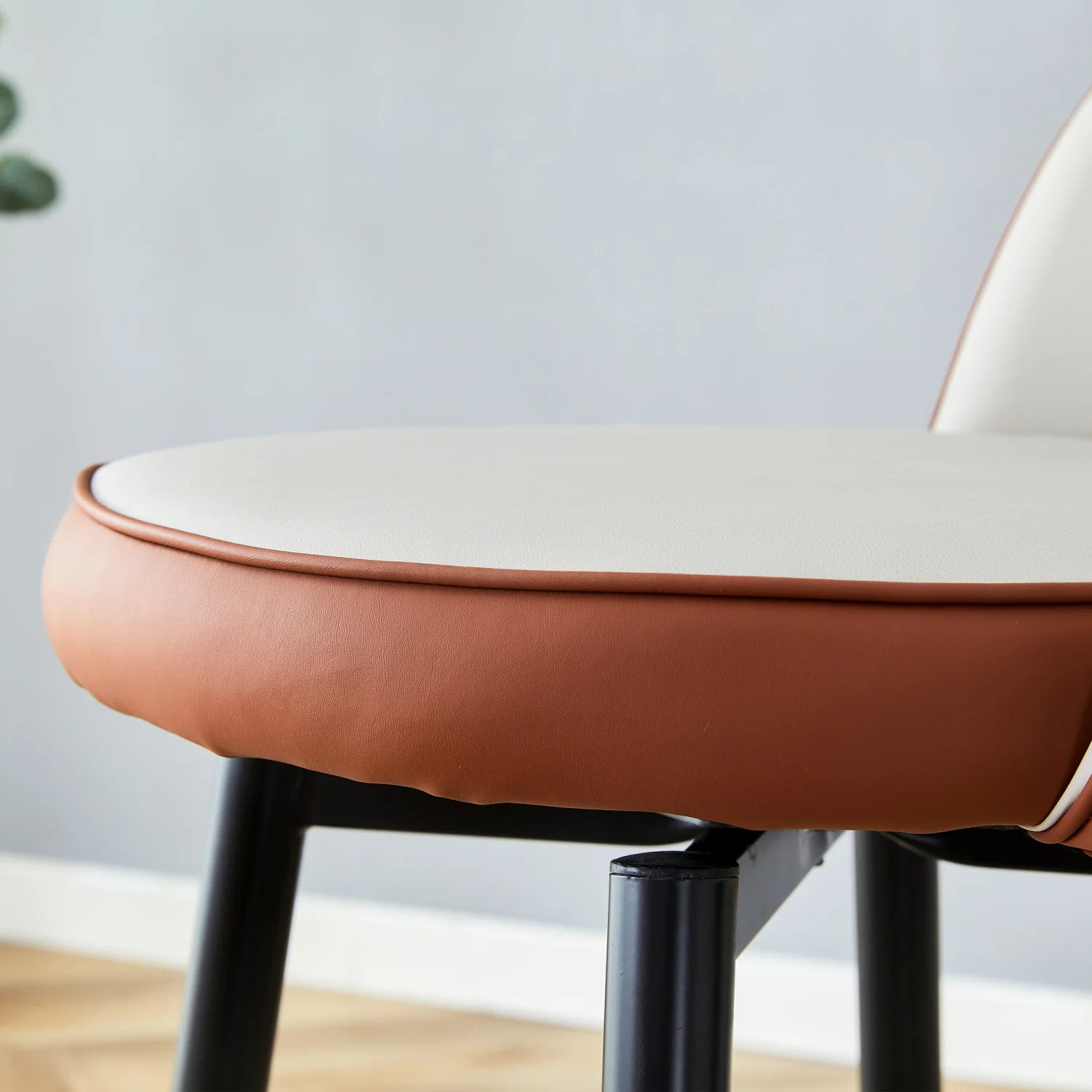 Luxury Upholstered Modern Bar Stool European Style for Villa