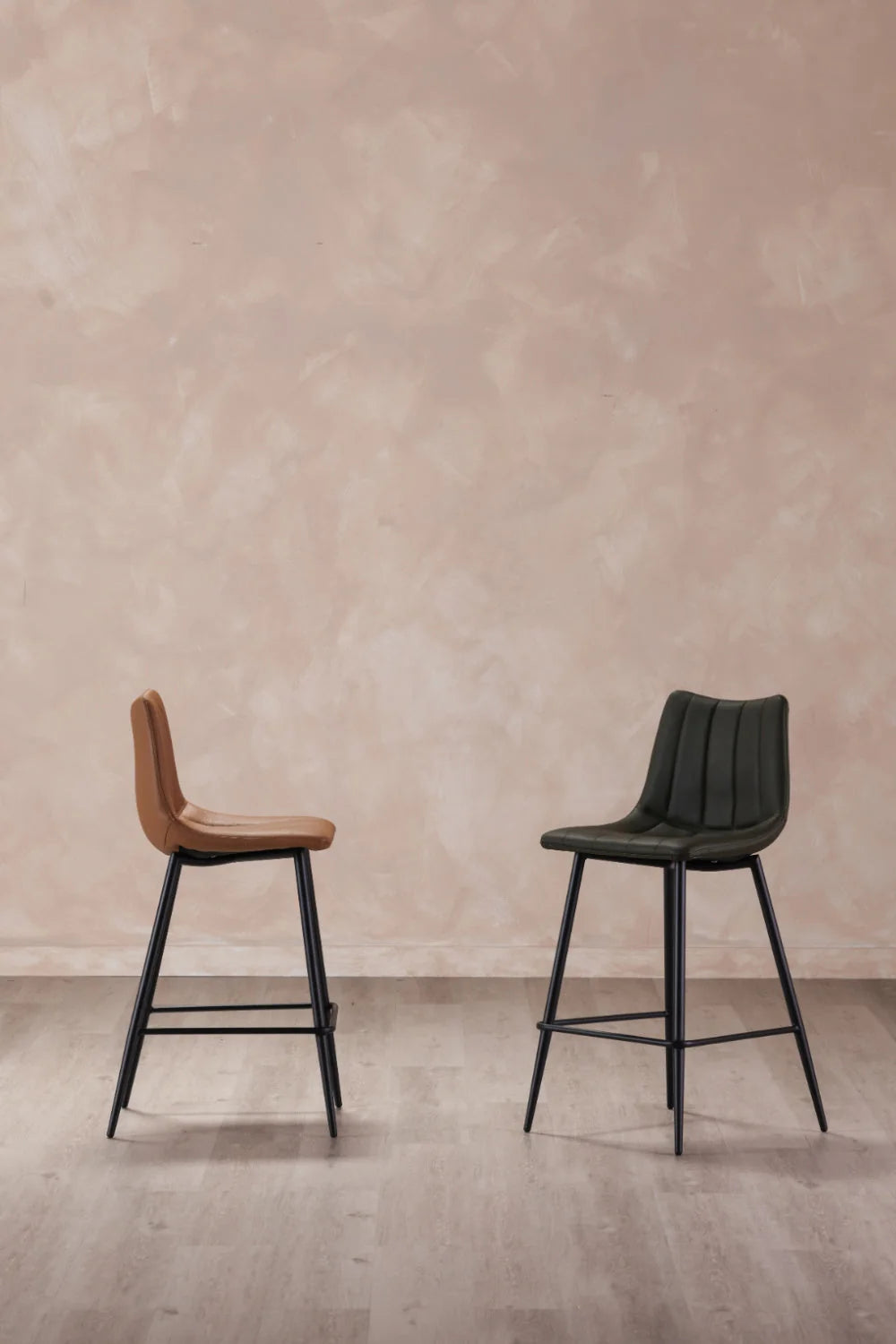 Luxury Upholstered Modern Bar Stools European Style for Villa