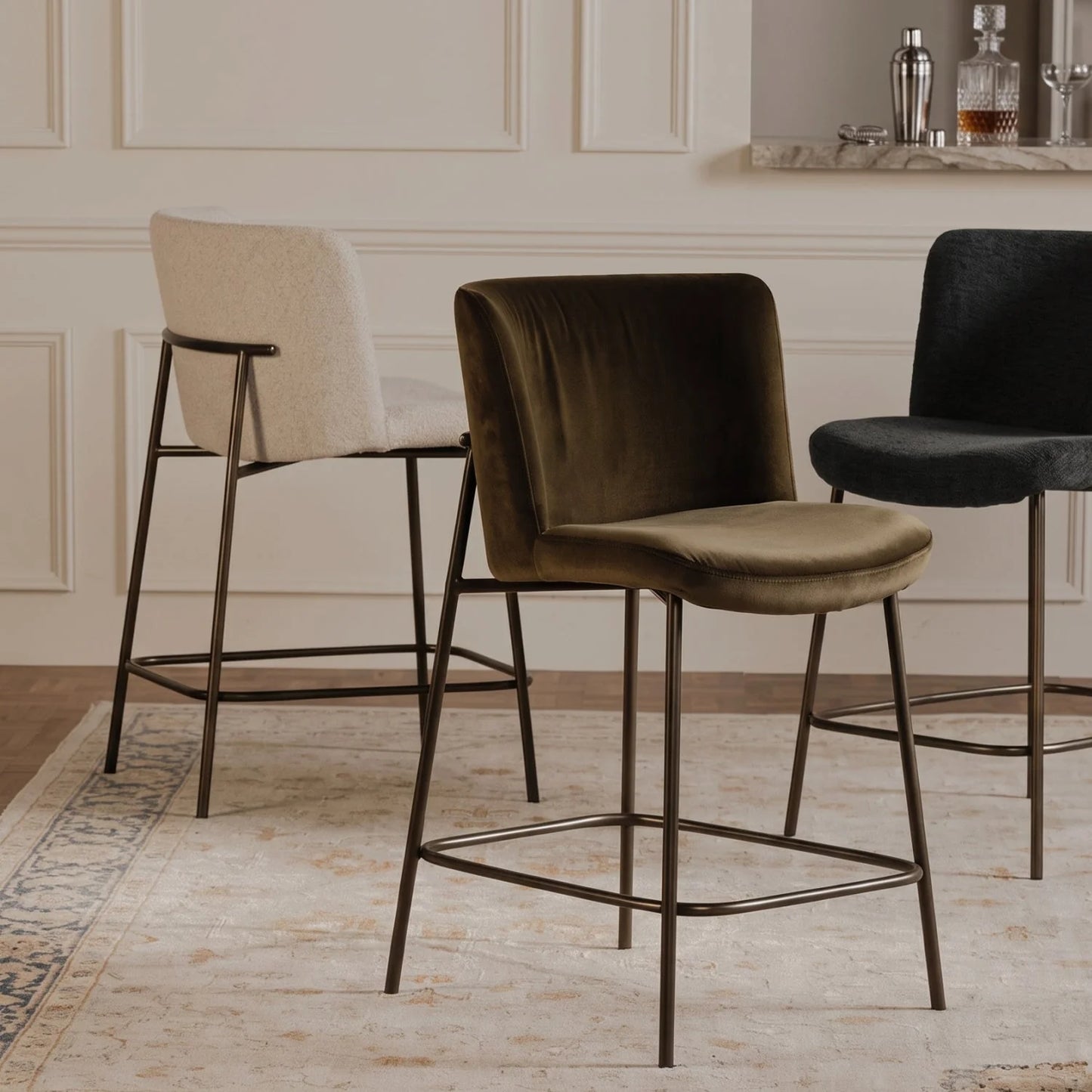 Luxury Upholstered Modern Barstool European Style for Villa