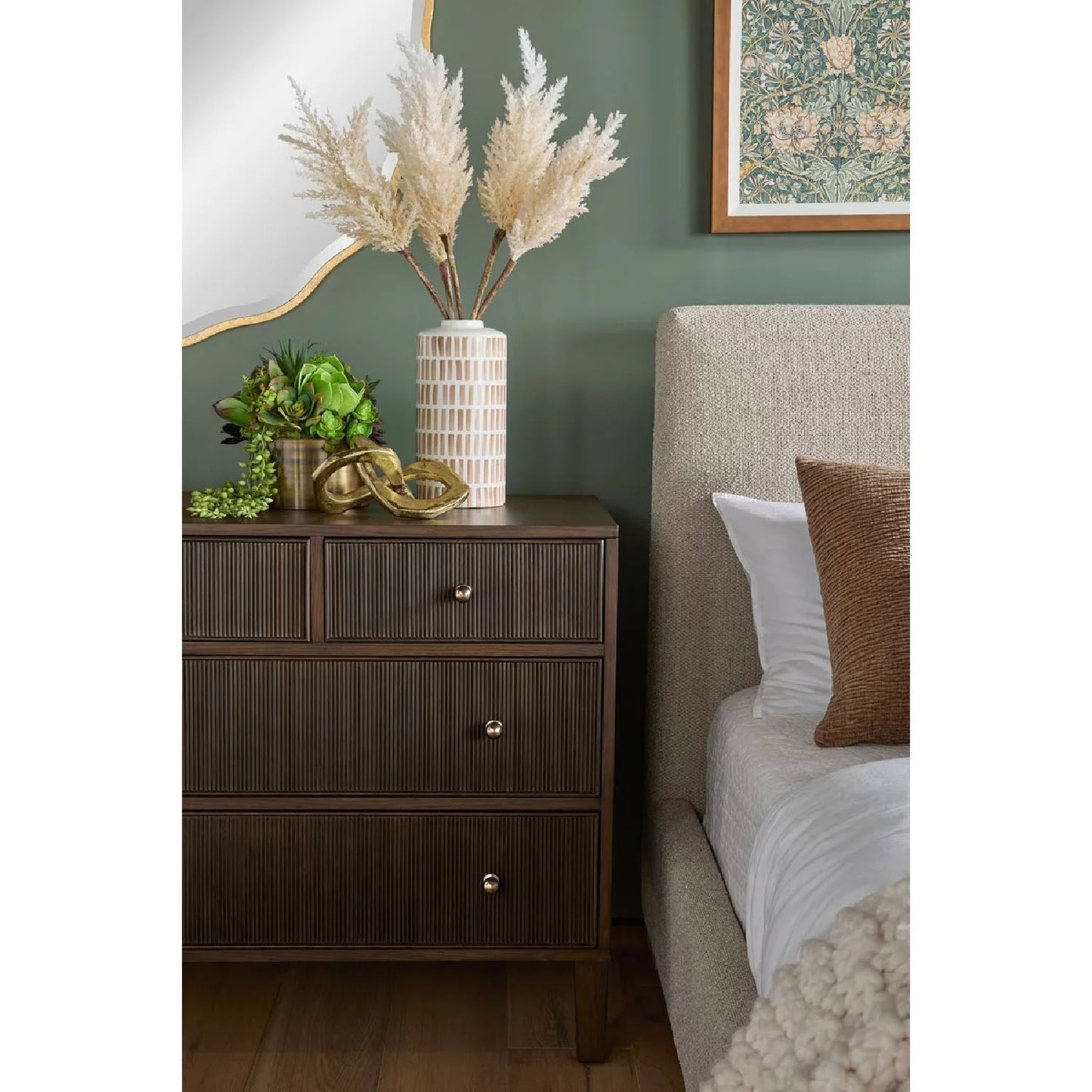 Luxury Upholstered Modern Bed European Style for Villa