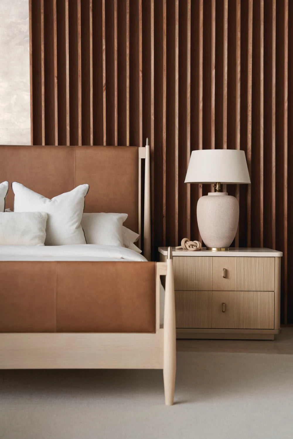 Luxury Upholstered Modern Brown Leather Bed European Style for Villa