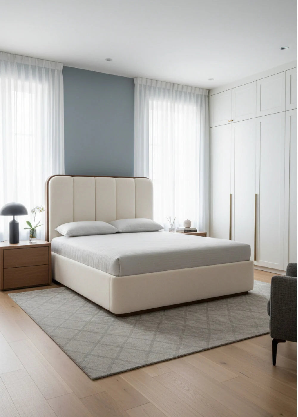 Luxury Upholstered Modern Channel Tufted Bed European Style for Villa