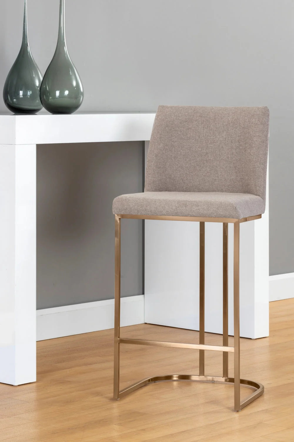 Luxury Upholstered Modern Counter Stool European Style for Villa