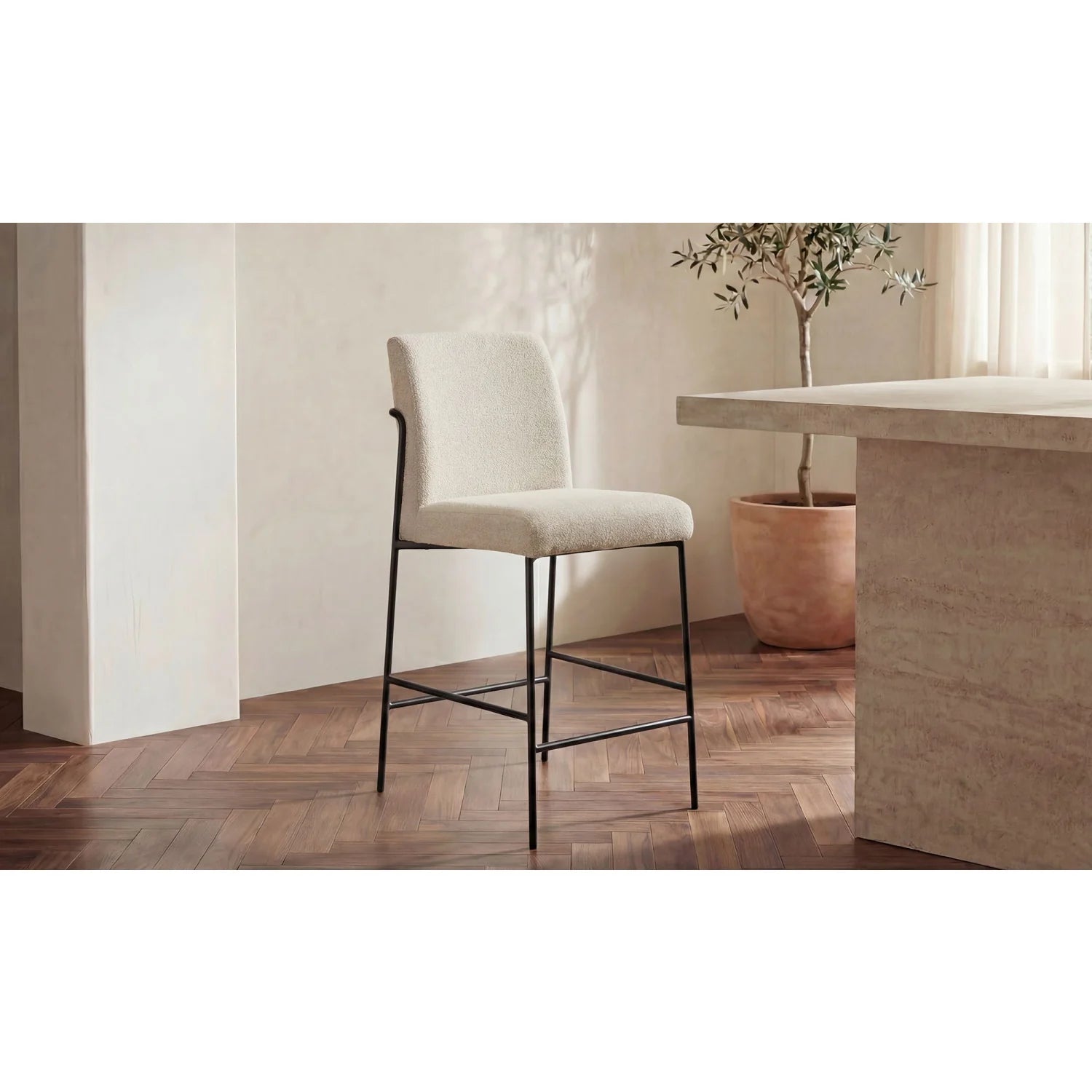 Luxury Upholstered Modern Counter Stool European Style for Villa