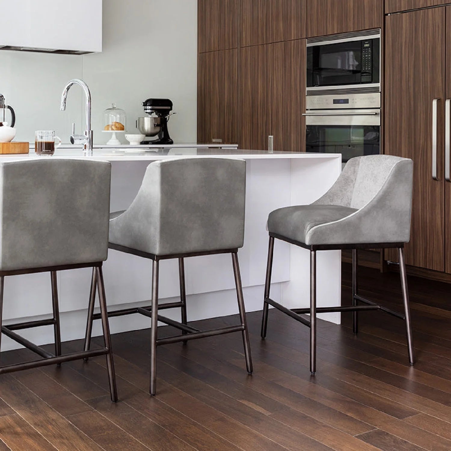 Luxury Upholstered Modern Counter Stool European Style for Villa
