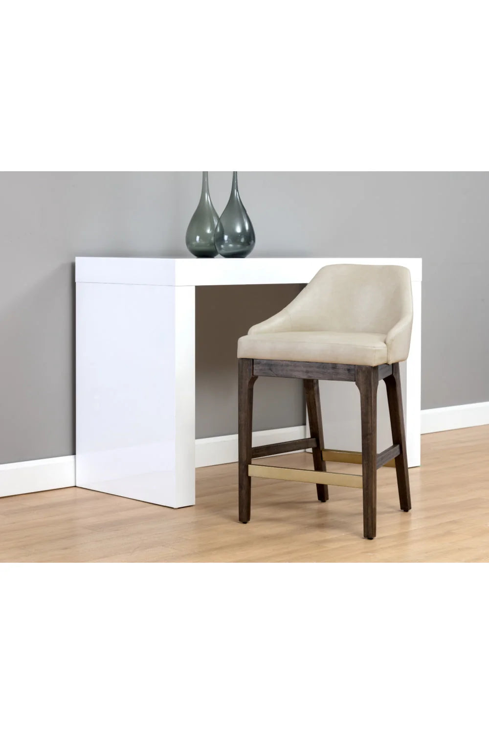 Luxury Upholstered Modern Cream Counter Stool European Style for Villa