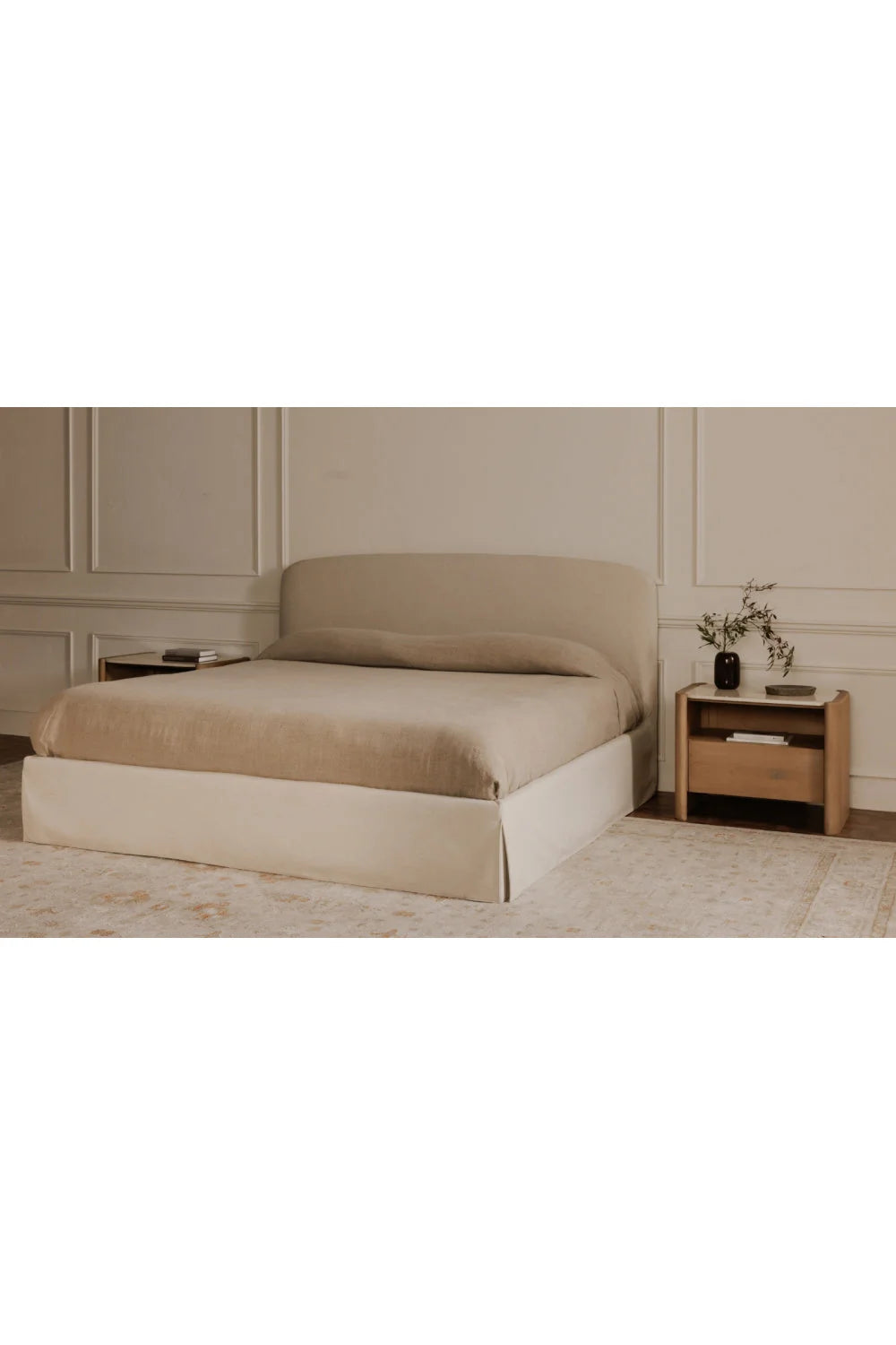 Luxury Upholstered Modern Cream Storage Bed European Style for Villa