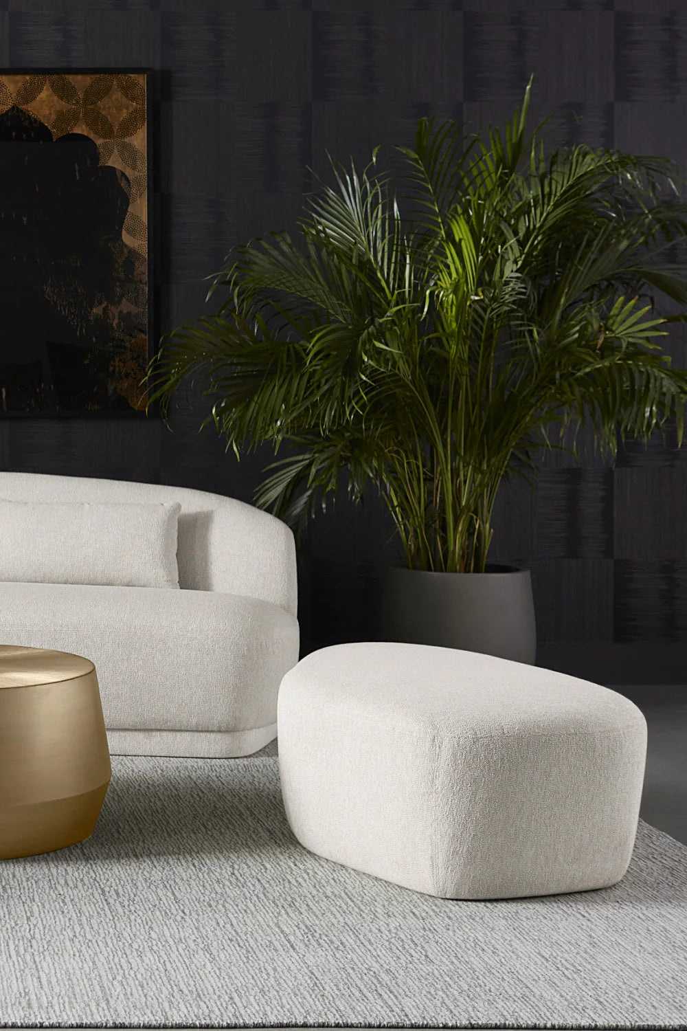 Luxury Upholstered Modern Curved Ottoman European Style for Villa