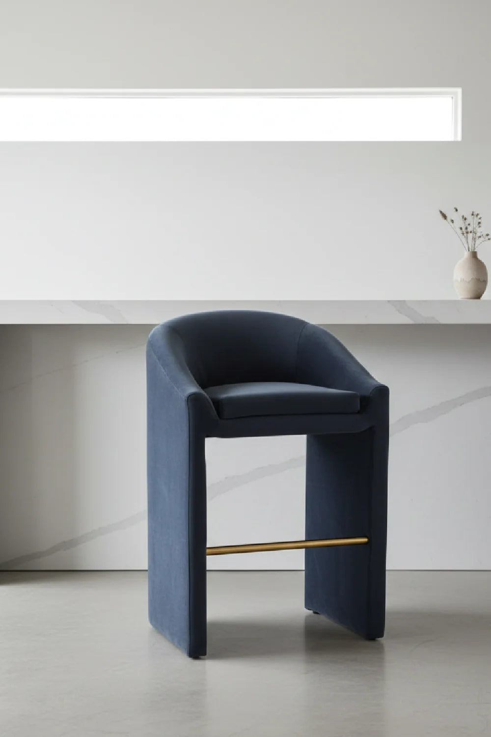 Luxury Upholstered Modern Dark Gray Bar Stool European Style for Villa