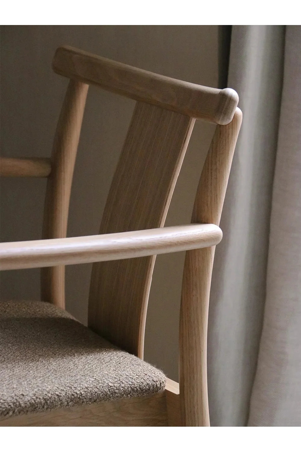 Luxury Upholstered Modern Dining Armchair European Style for Villa