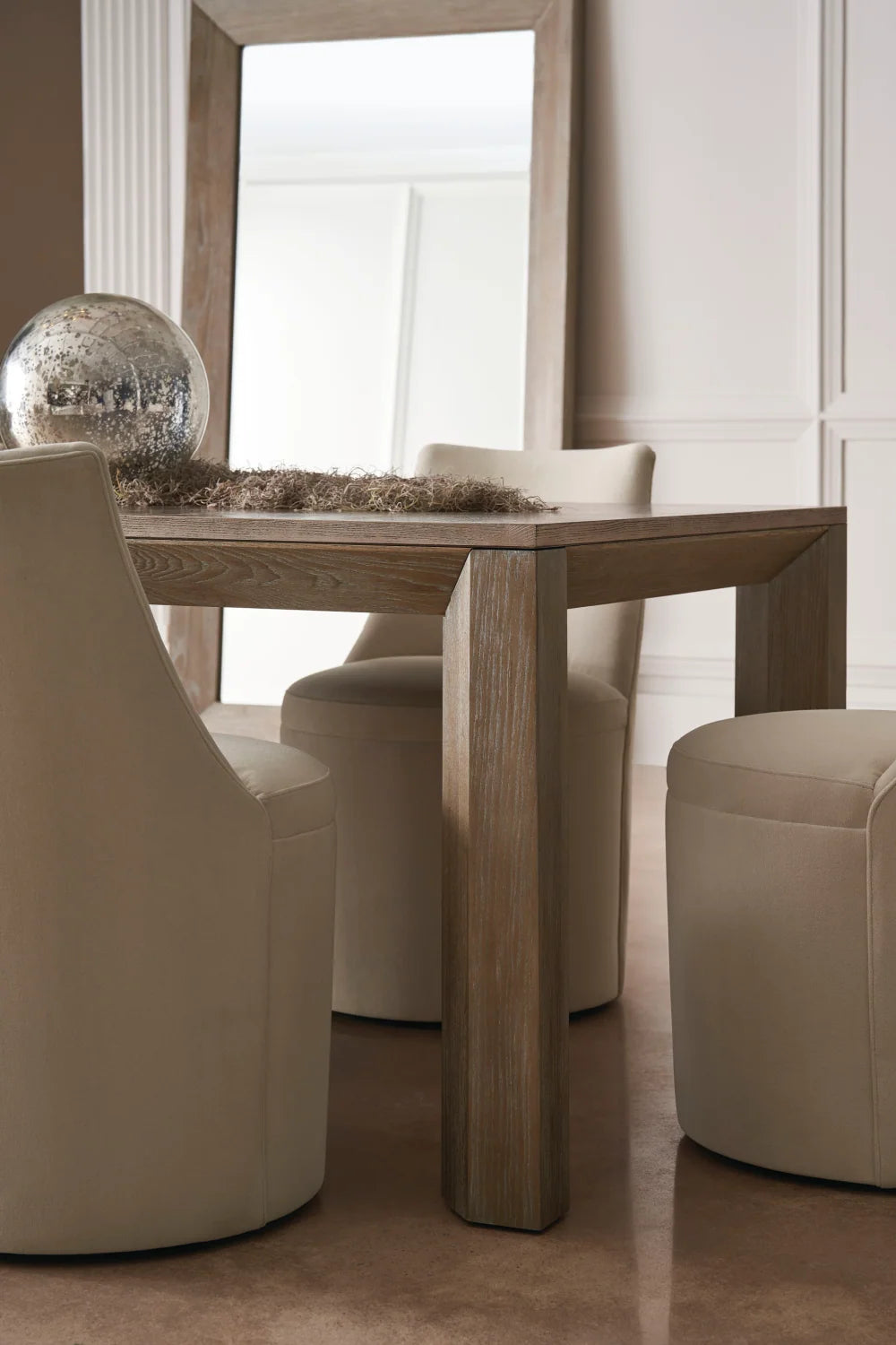 Luxury Upholstered Modern Dining Chair European Style for Villa
