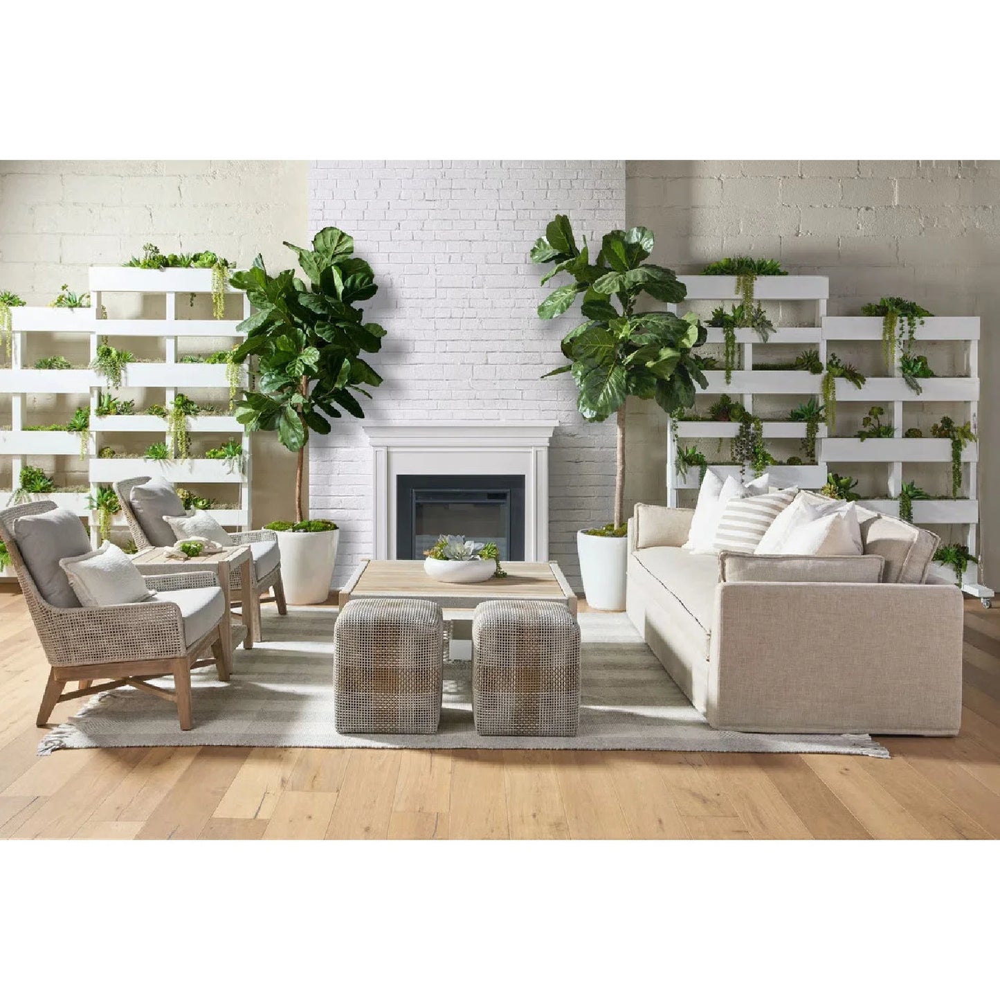 Luxury Upholstered Modern Fabric Ottoman European Style for Villa