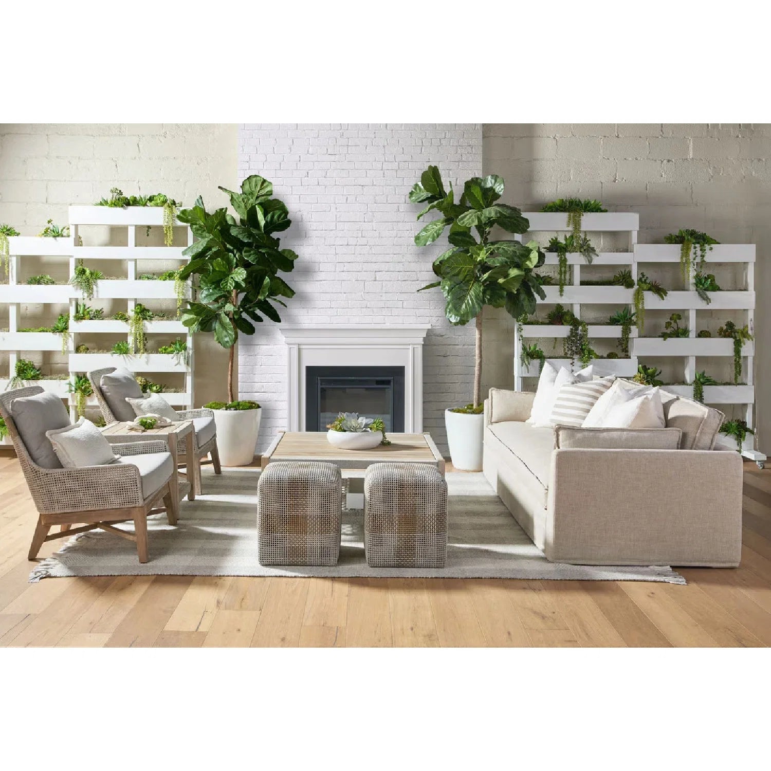 Luxury Upholstered Modern Fabric Ottoman European Style for Villa