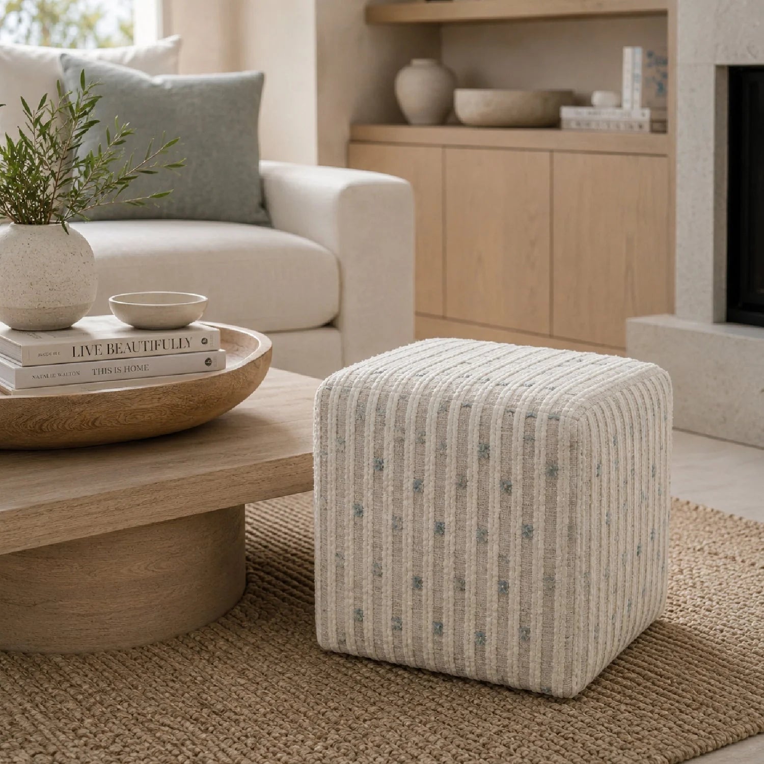 Luxury Upholstered Modern Fabric Ottoman European Style for Villa