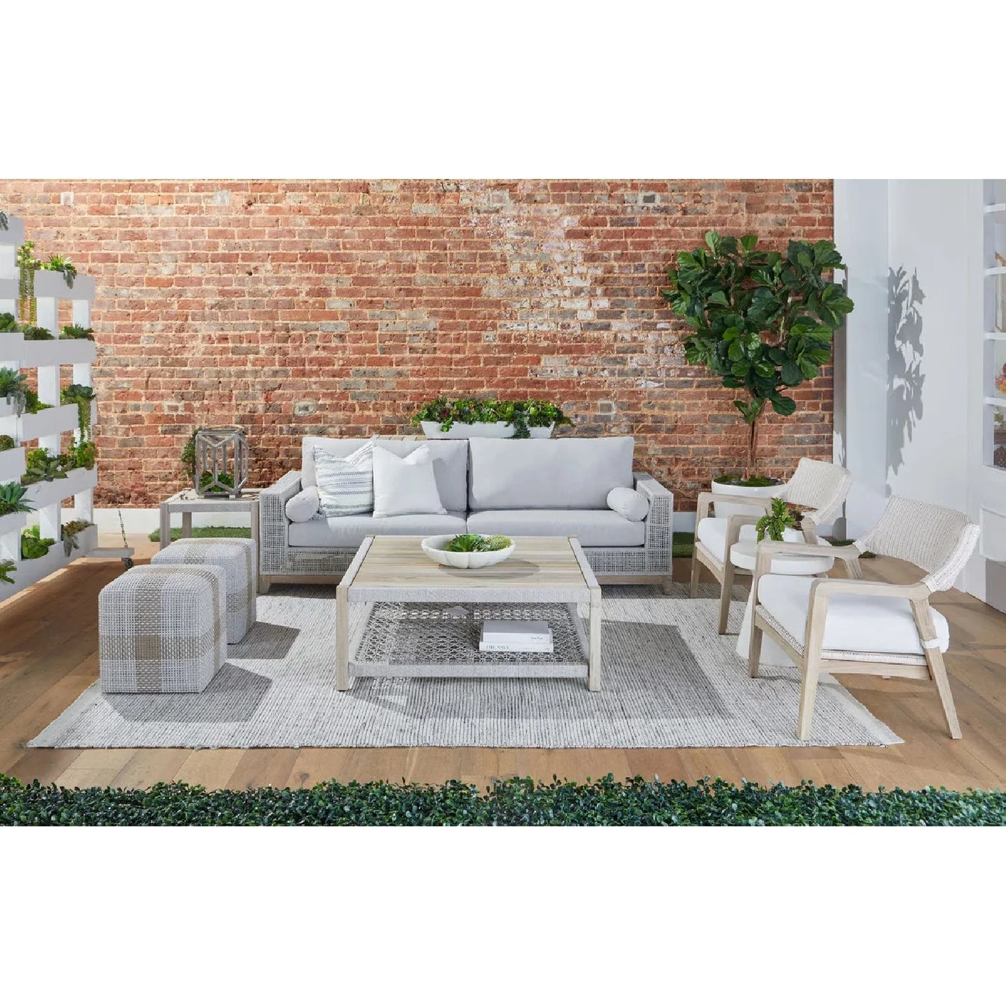 Luxury Upholstered Modern Fabric Ottoman European Style for Villa