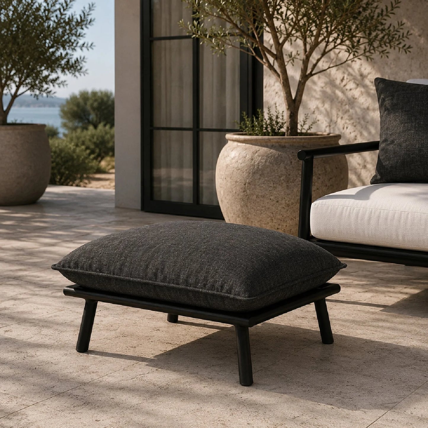 Luxury Upholstered Modern Fabric Outdoor Ottoman European Style for Villa