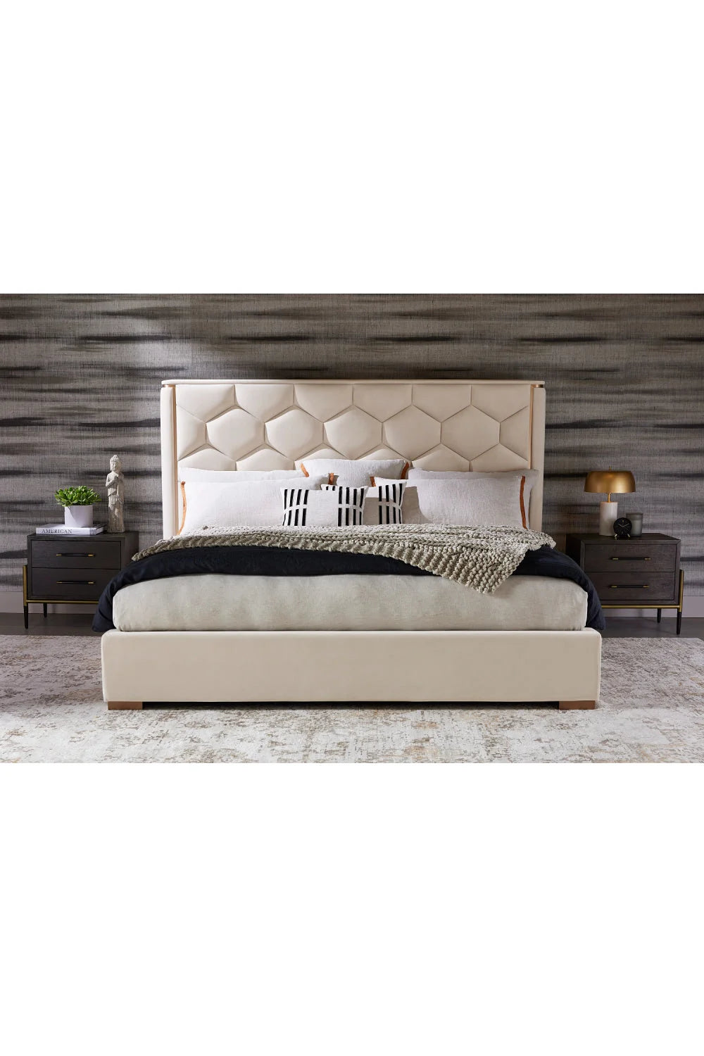 Luxury Upholstered Modern King Bed European Style for Villa
