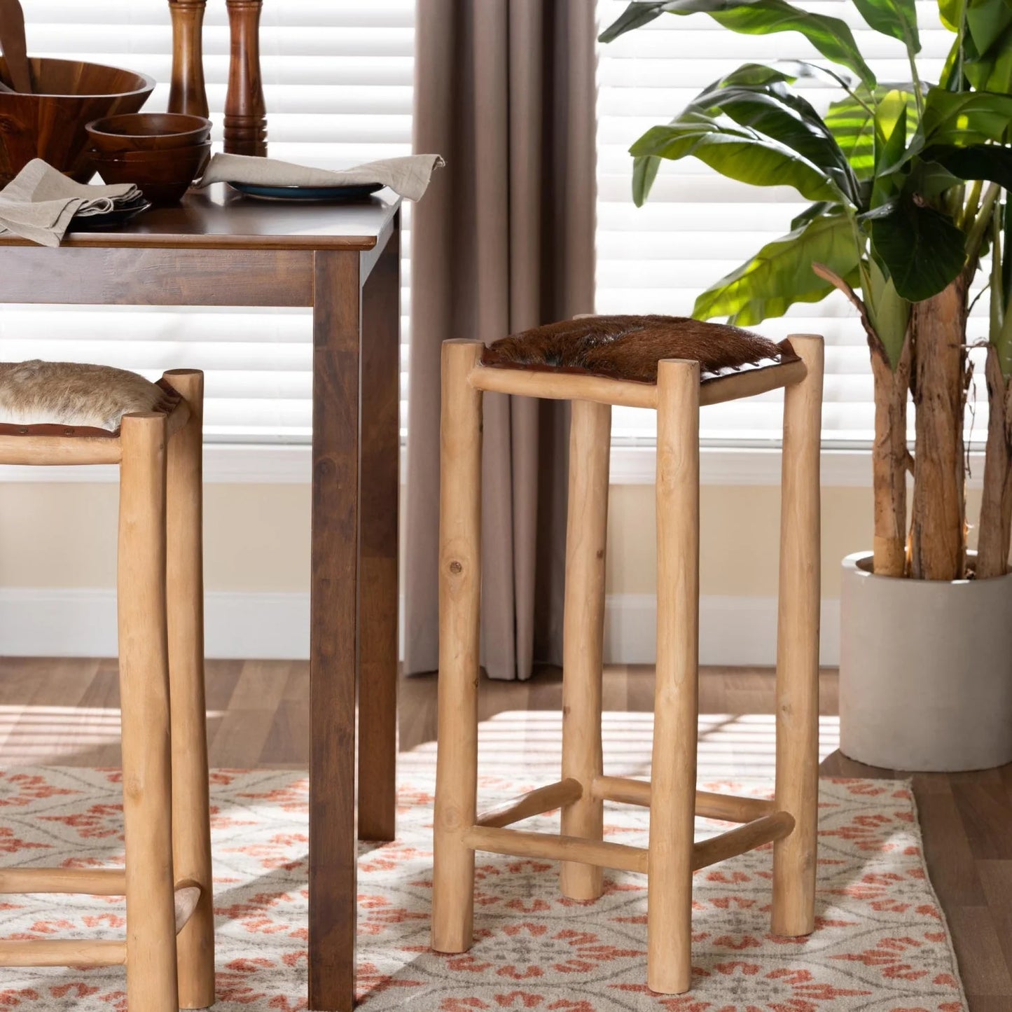 Luxury Upholstered Modern Leather Bar Stool European Style for Villa
