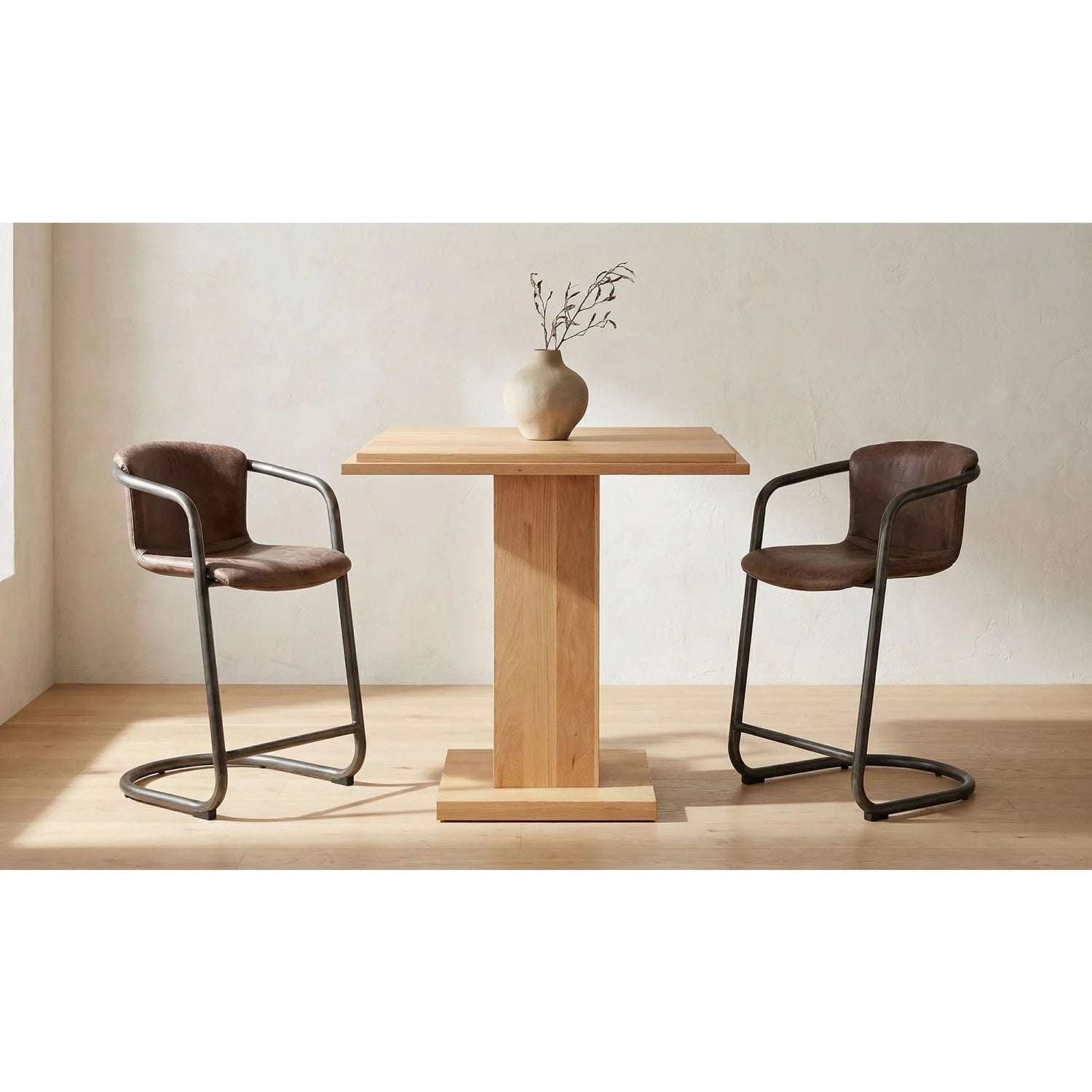 Luxury Upholstered Modern Leather Bar Stool European Style for Villa