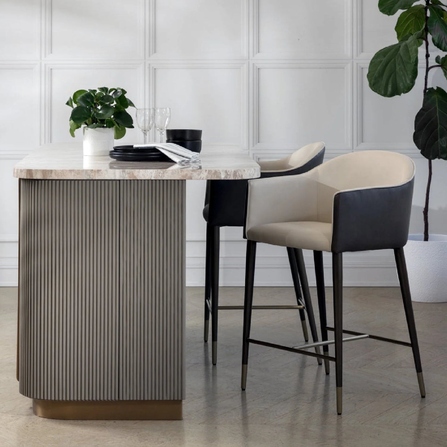 Luxury Upholstered Modern Leather Counter Stool European Style for Villa