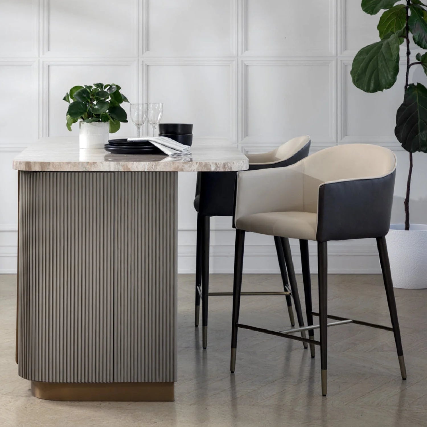 Luxury Upholstered Modern Leather Counter Stool European Style for Villa
