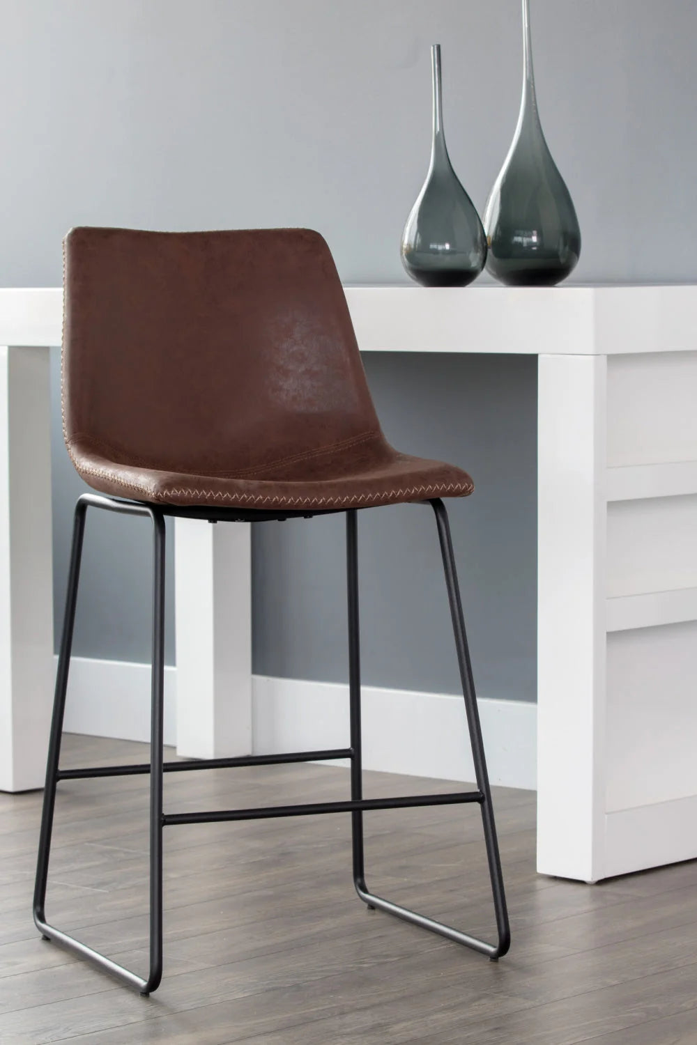 Luxury Upholstered Modern Leather Counter Stool European Style for Villa