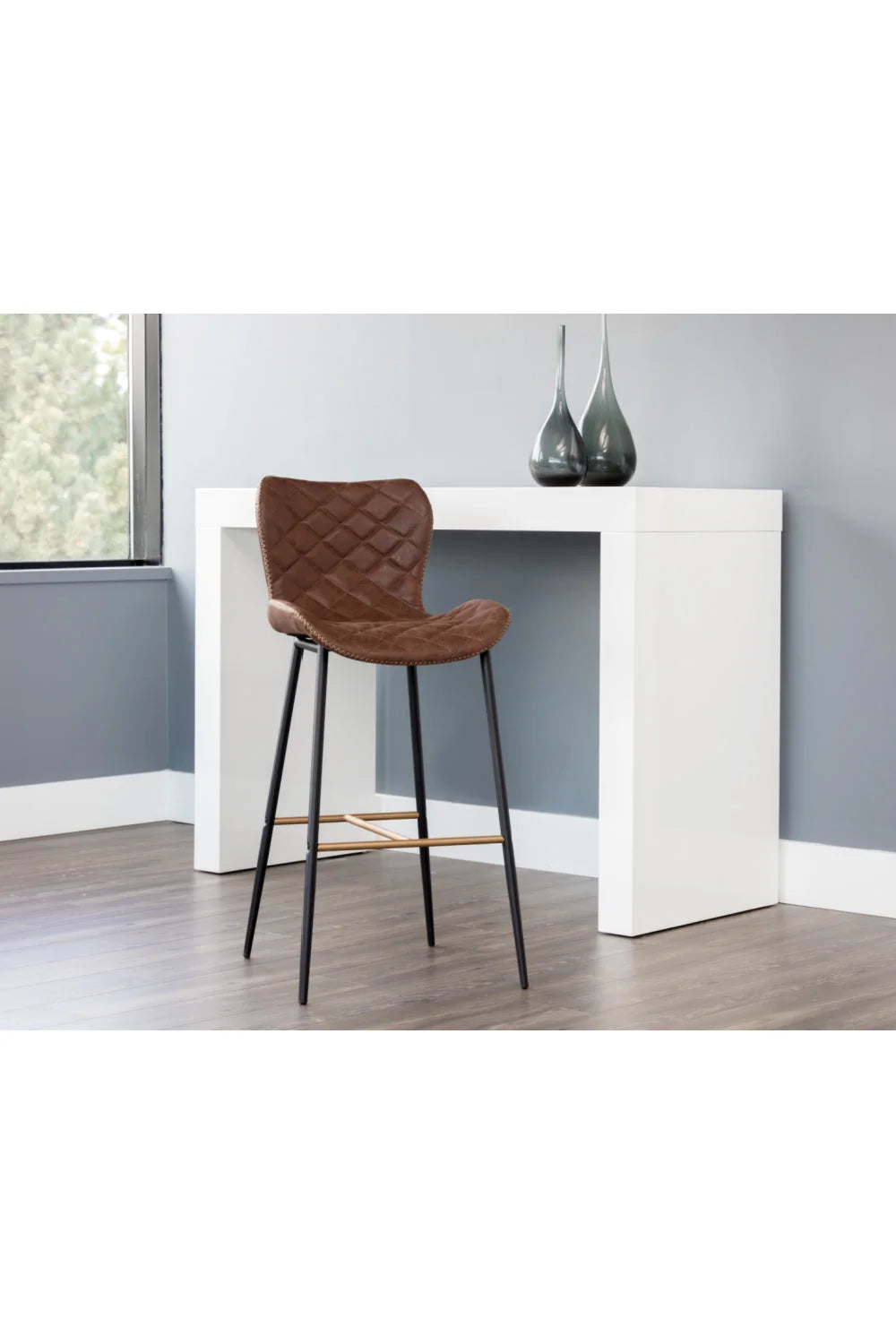 Luxury Upholstered Modern Leather Look Bar Stool European Style for Villa