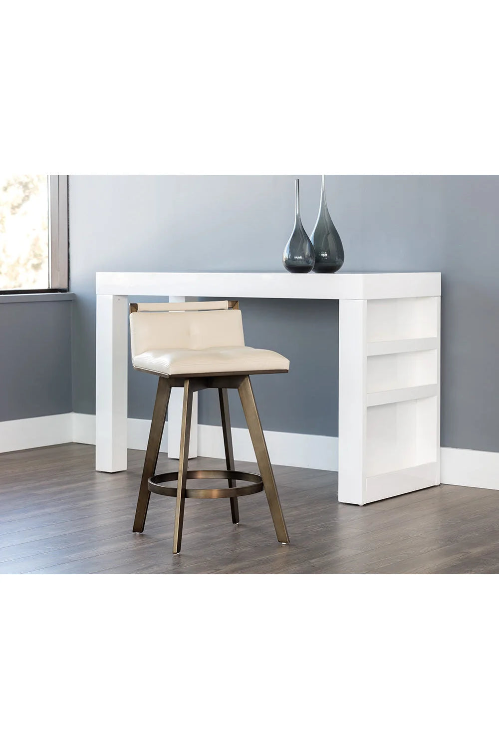 Luxury Upholstered Modern Leather Swivel Counter Stool European Style for Villa