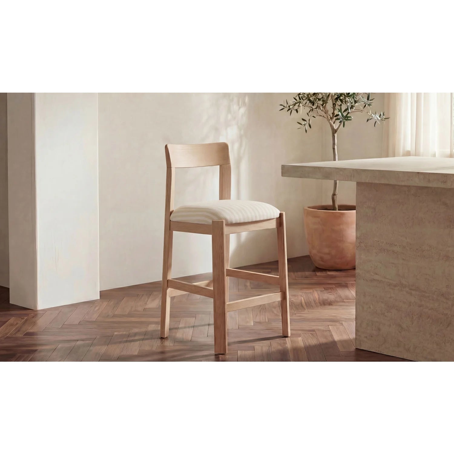 Luxury Upholstered Modern Oak Counter Stool European Style for Villa