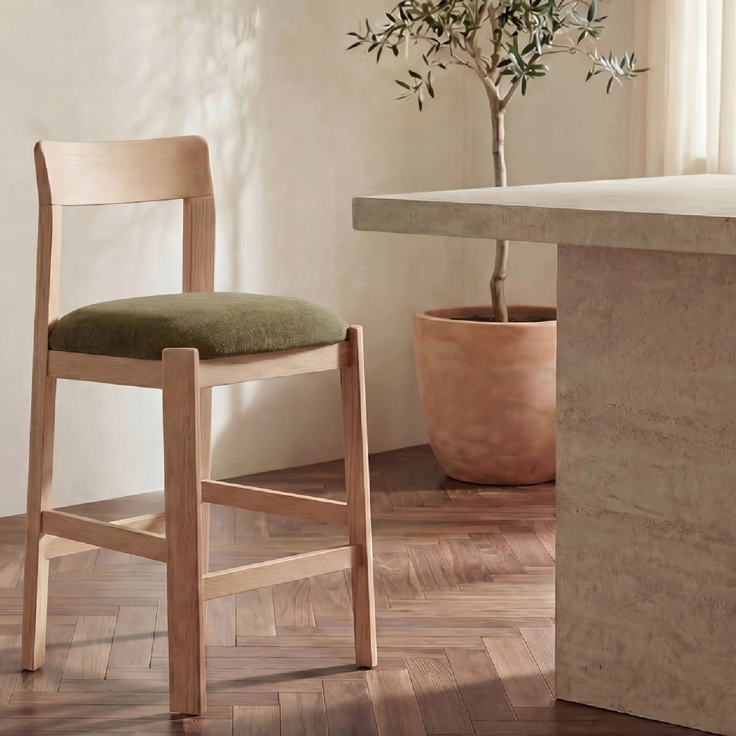 Luxury Upholstered Modern Oak Counter Stool European Style for Villa