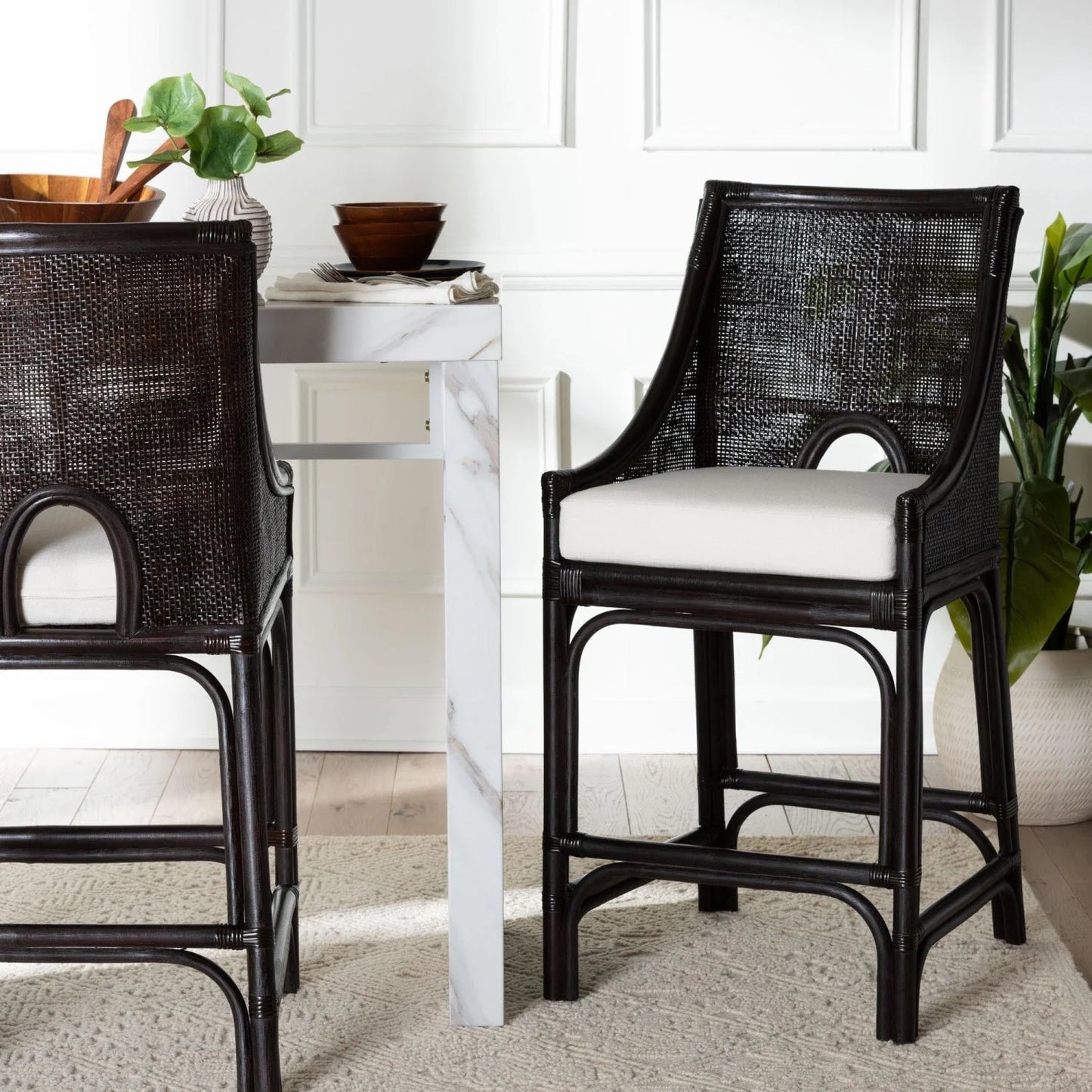 Luxury Upholstered Modern Rattan Counter Stool European Style for Villa