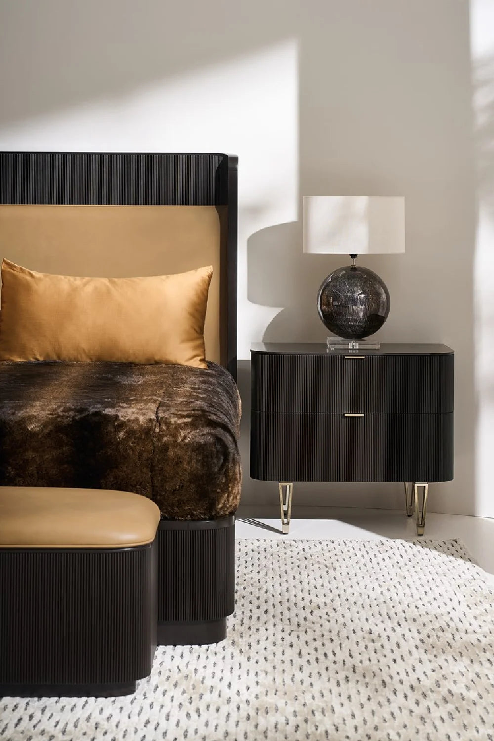 Luxury Upholstered Modern Reeded King Bed European Style for Villa