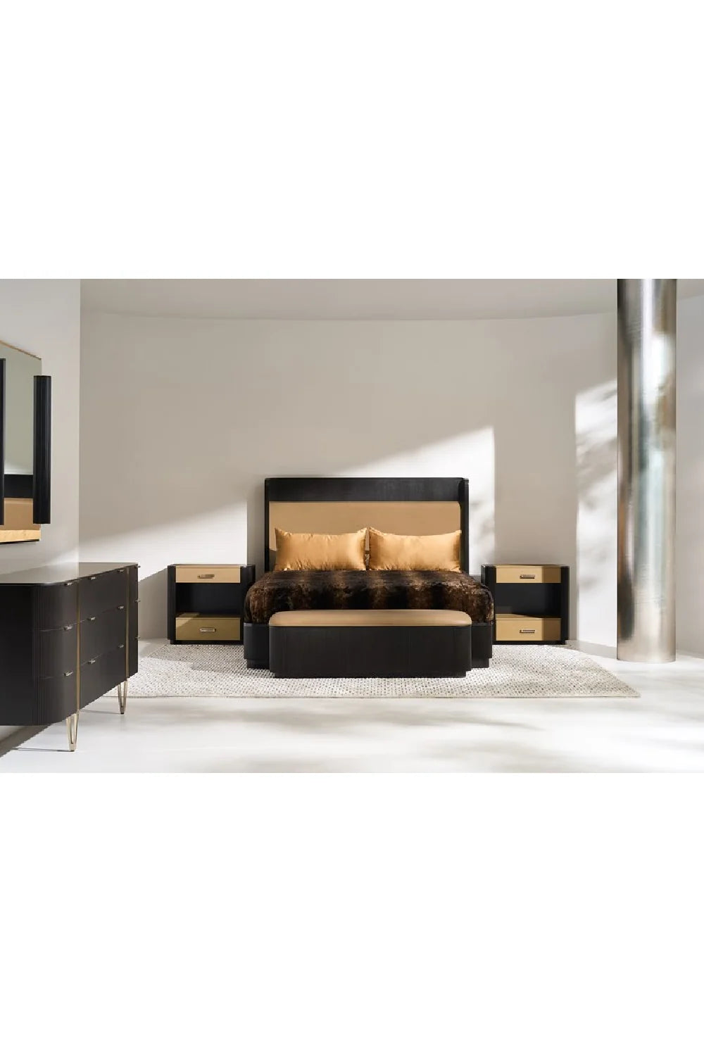 Luxury Upholstered Modern Reeded King Bed European Style for Villa