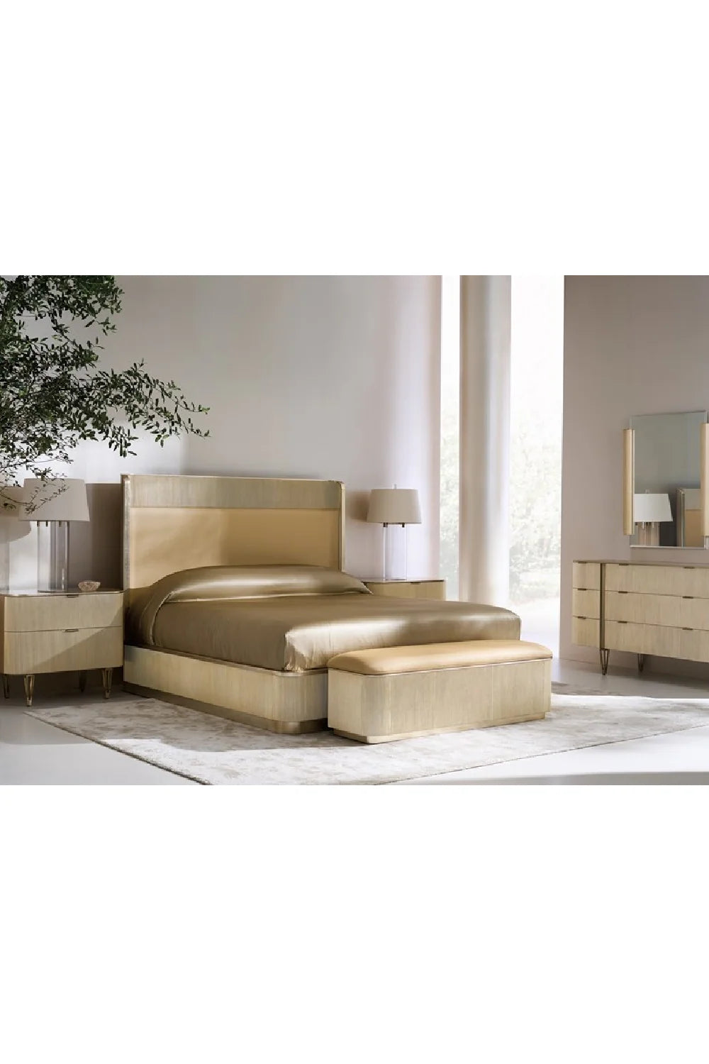 Luxury Upholstered Modern Reeded King Bed European Style for Villa
