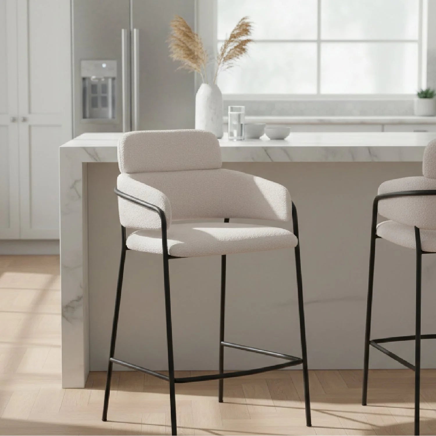 Luxury Upholstered Modern Shearling Counter Stool European Style for Villa