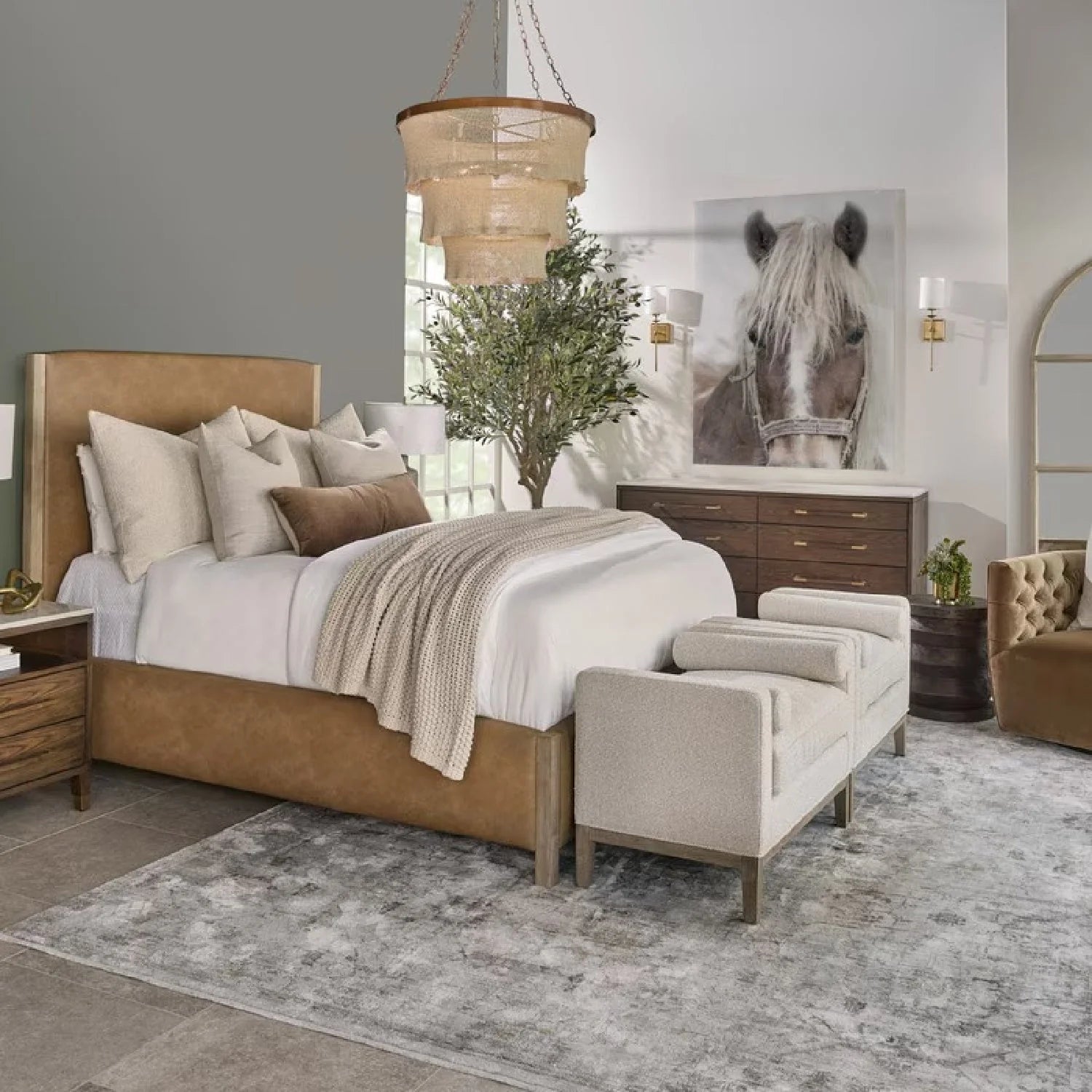 Luxury Upholstered Modern Solid Wood King Bed European Style for Villa