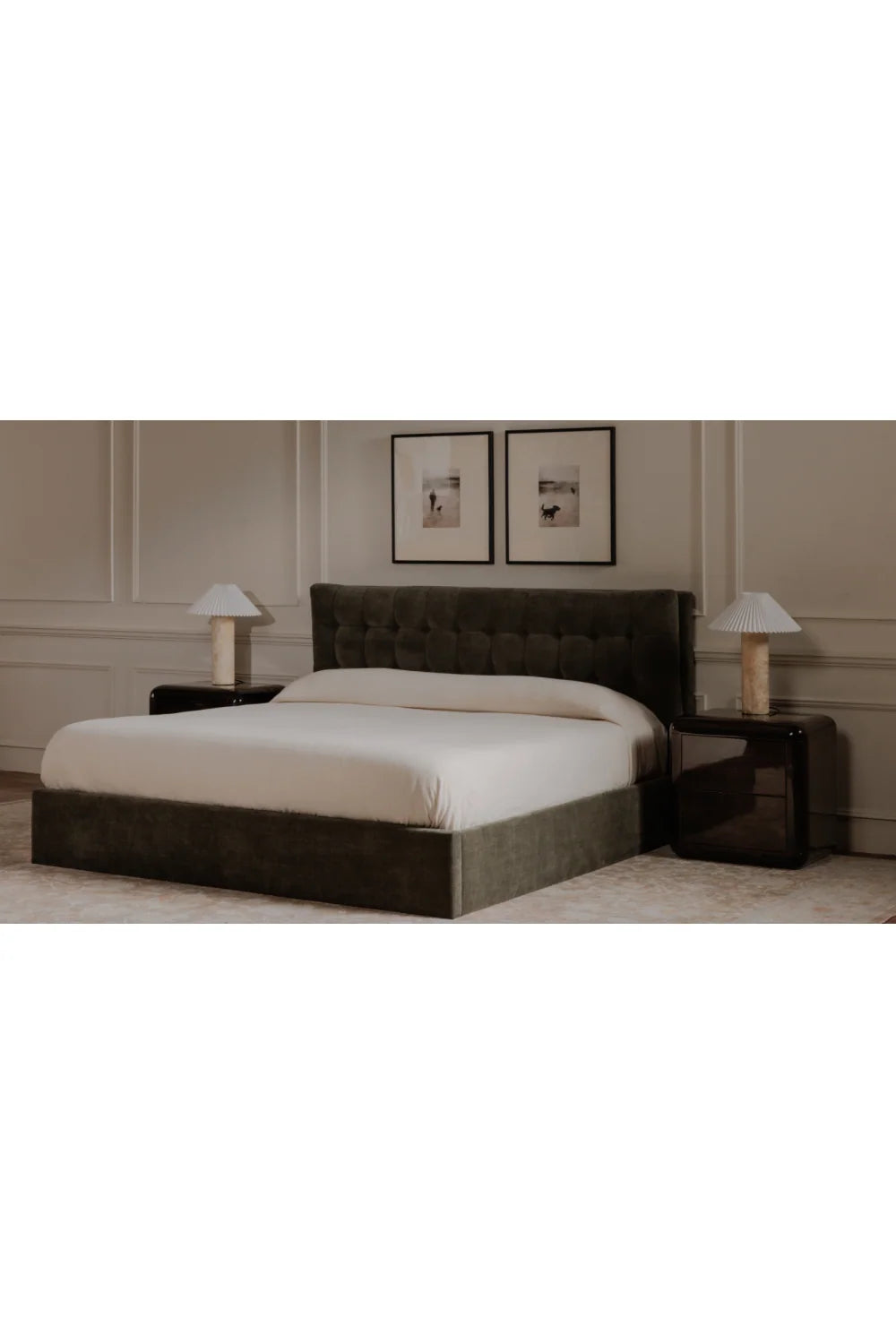 Luxury Upholstered Modern Tufted Storage Bed European Style for Villa