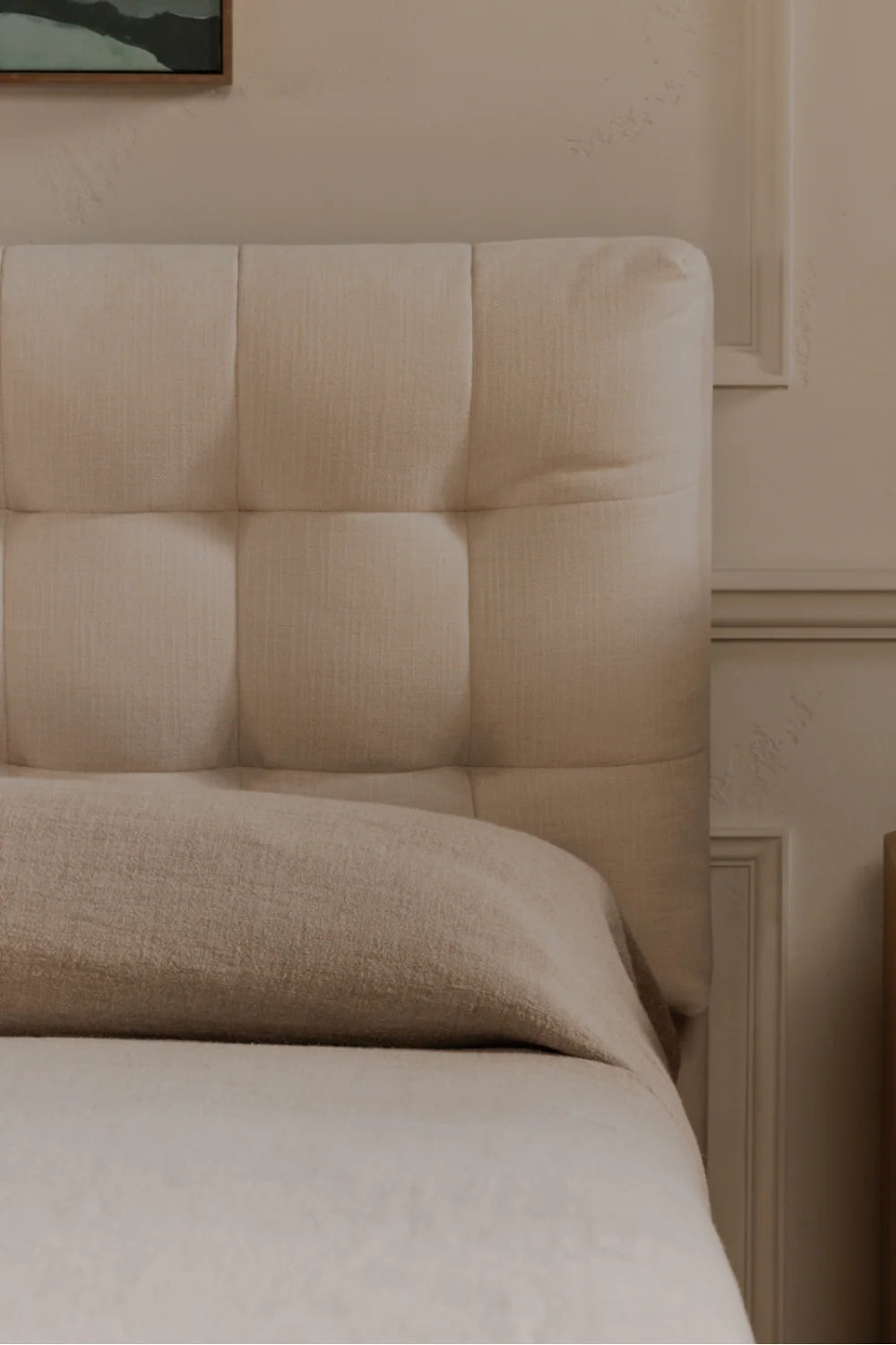 Luxury Upholstered Modern Tufted Storage Bed European Style for Villa