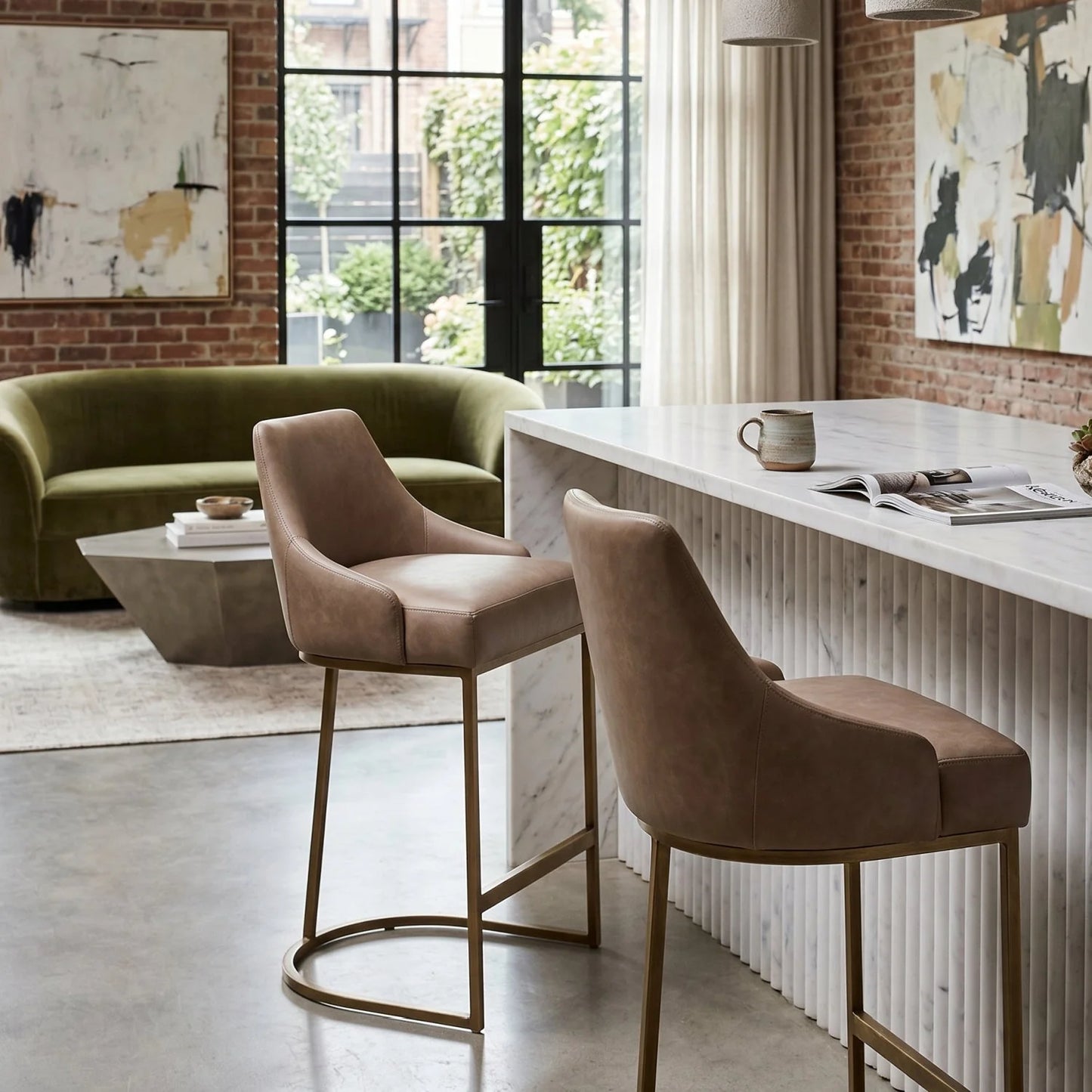 Luxury Upholstered Modern Vegan Leather Counter Stool Set European Style for Villa