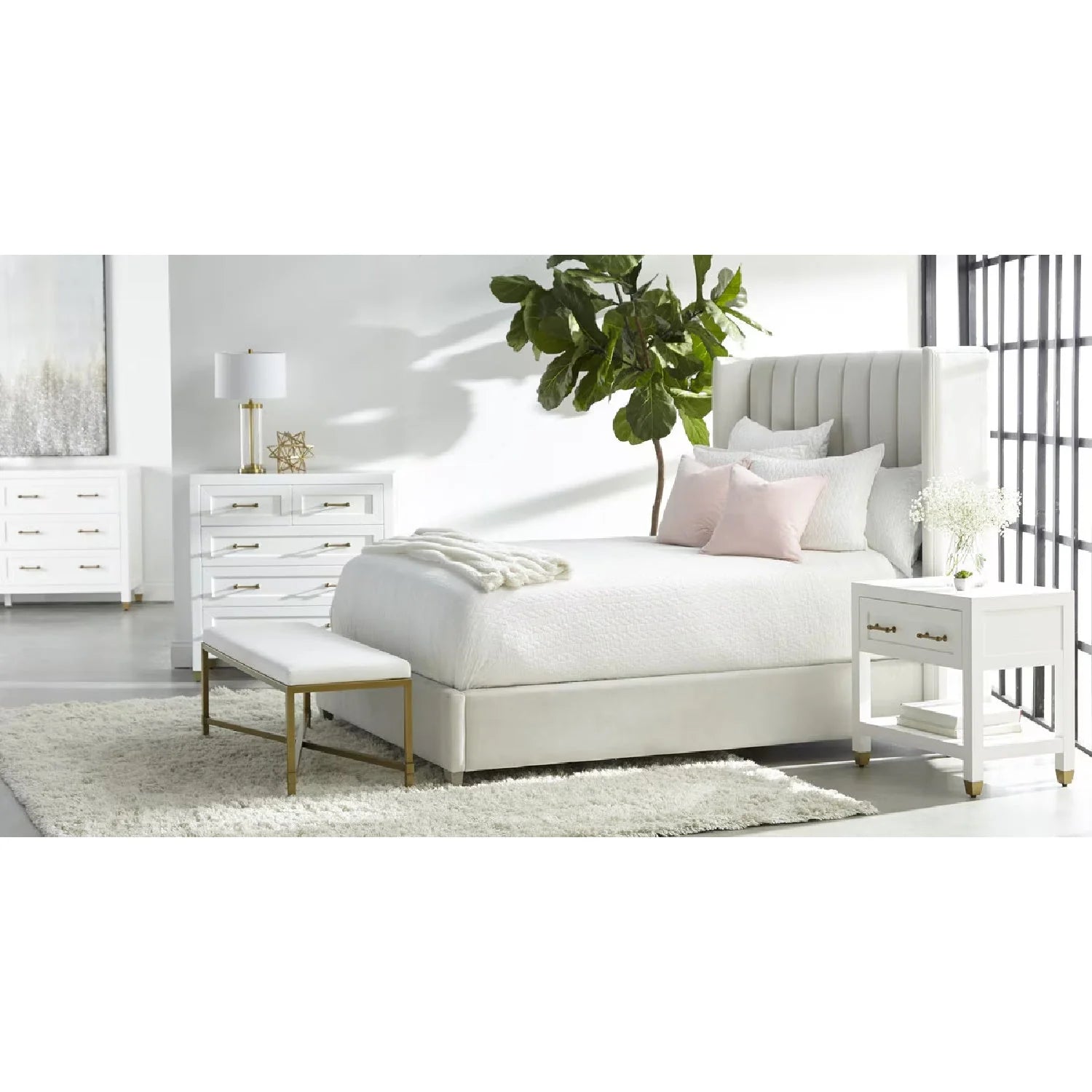 Luxury Upholstered Modern Velvet Bed European Style for Villa