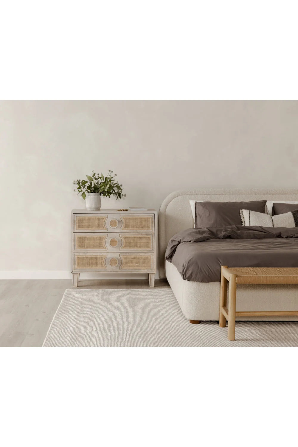 Luxury Upholstered Modern Velvet Bed European Style for Villa
