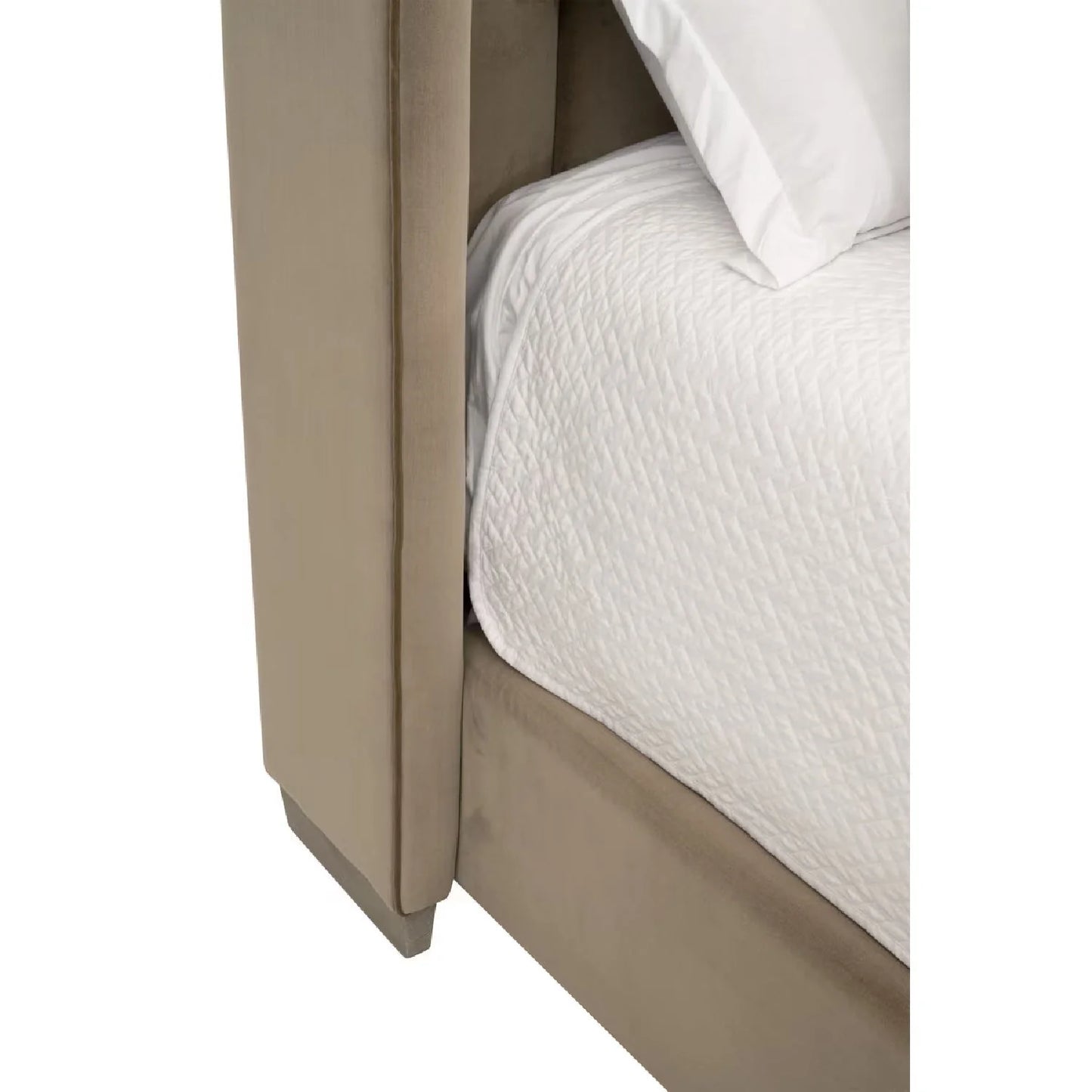 Luxury Upholstered Modern Velvet Bed European Style for Villa